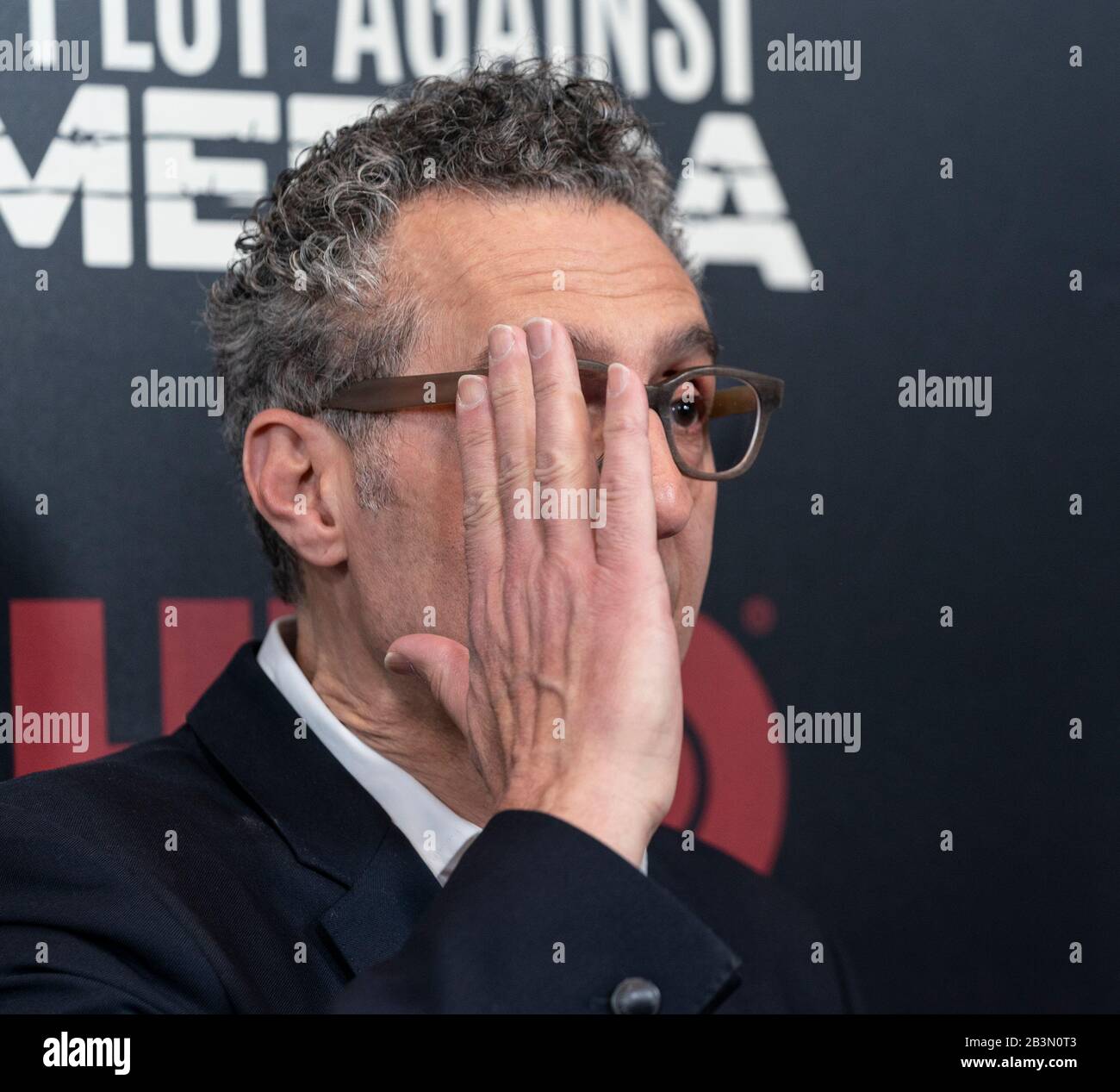 New York, États-Unis. 04 mars 2020. John Turturro Assiste À La Première De Hbo 'The Plot Against America' À Florence Gould Hall (Photo De Lév Radin/Pacific Press) Crédit: Pacific Press Agency/Alay Live News Banque D'Images