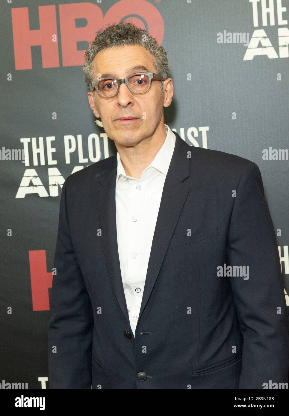 New York, États-Unis. 04 mars 2020. John Turturro Assiste À La Première De Hbo 'The Plot Against America' À Florence Gould Hall (Photo De Lév Radin/Pacific Press) Crédit: Pacific Press Agency/Alay Live News Banque D'Images