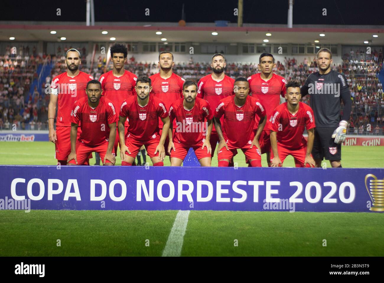 MACEI', al - 04.03.2020: CRB X NÁUTICO - l'équipe Crb a proclassé pour la photo officielle pendant Crb x Náutico tenu à Estádio Rei Pelé à Maceió, al. (Photo: Renato Alexandre/Fotoarena) Banque D'Images