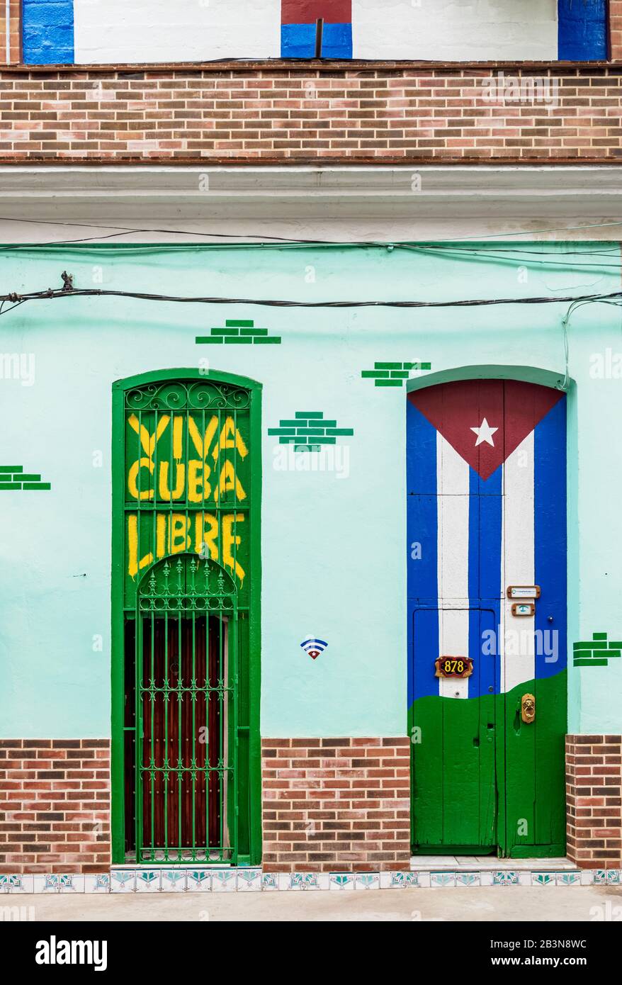 Murs Colorés De Centro Habana, La Havane, La Province De La Habana, Cuba, Antilles, Caraïbes, Amérique Centrale Banque D'Images