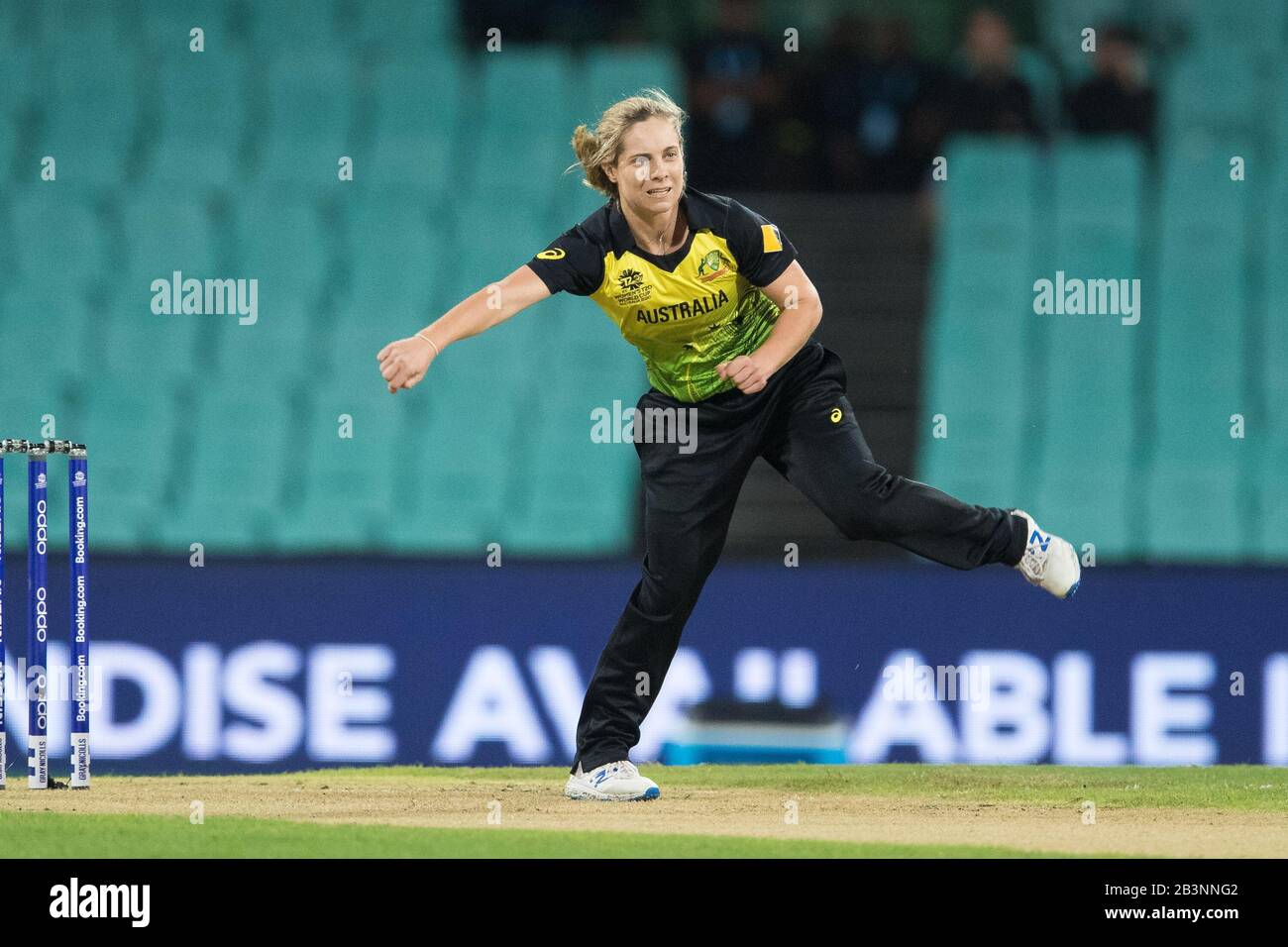 Sydney, Australie. 05 mars 2020. Sophie Molineux, de l'Australie, a participé au match semi-final de la coupe du monde des femmes de 20 ans entre l'Australie et l'Afrique du Sud au Sydney Cricket Ground, à Sydney, en Australie, le 5 mars 2020. Photo De Peter Dovgan. Utilisation éditoriale uniquement, licence requise pour une utilisation commerciale. Aucune utilisation dans les Paris, les jeux ou une seule publication de club/ligue/joueur. Crédit: Uk Sports Pics Ltd/Alay Live News Banque D'Images