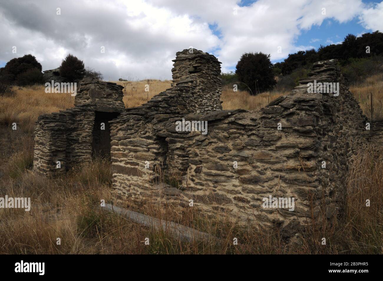 Vestiges de la colonie d'extraction d'or de la réserve historique de Bendigo dans le champ aurifère Central Otago, en Nouvelle-Zélande. Banque D'Images