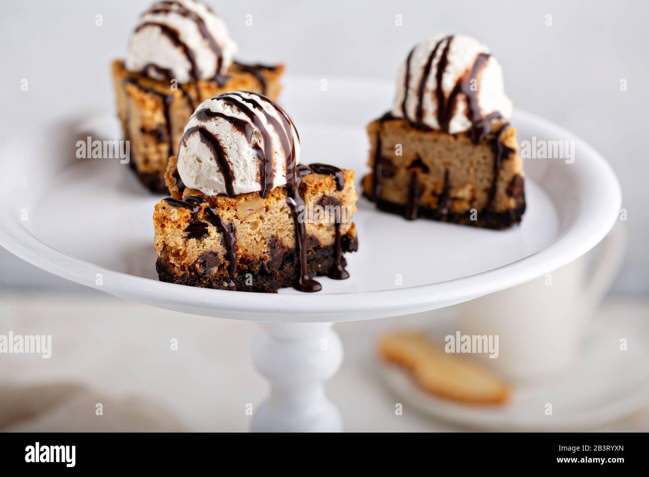 Petit Dessert Gateau A Base De Biscuits Avec Glace Photo Stock Alamy
