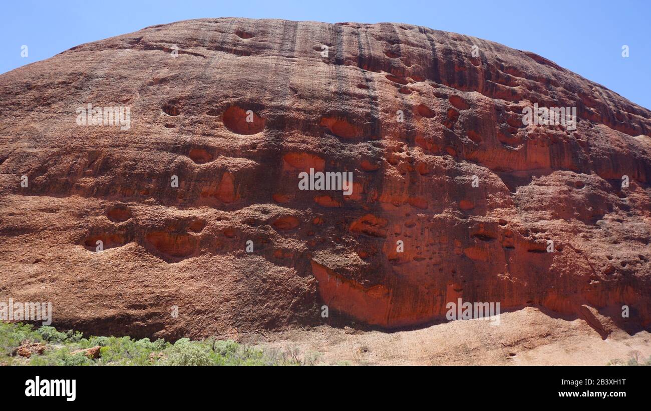 Traversez le parc national d'Uluru-Kata-Tjuta Banque D'Images