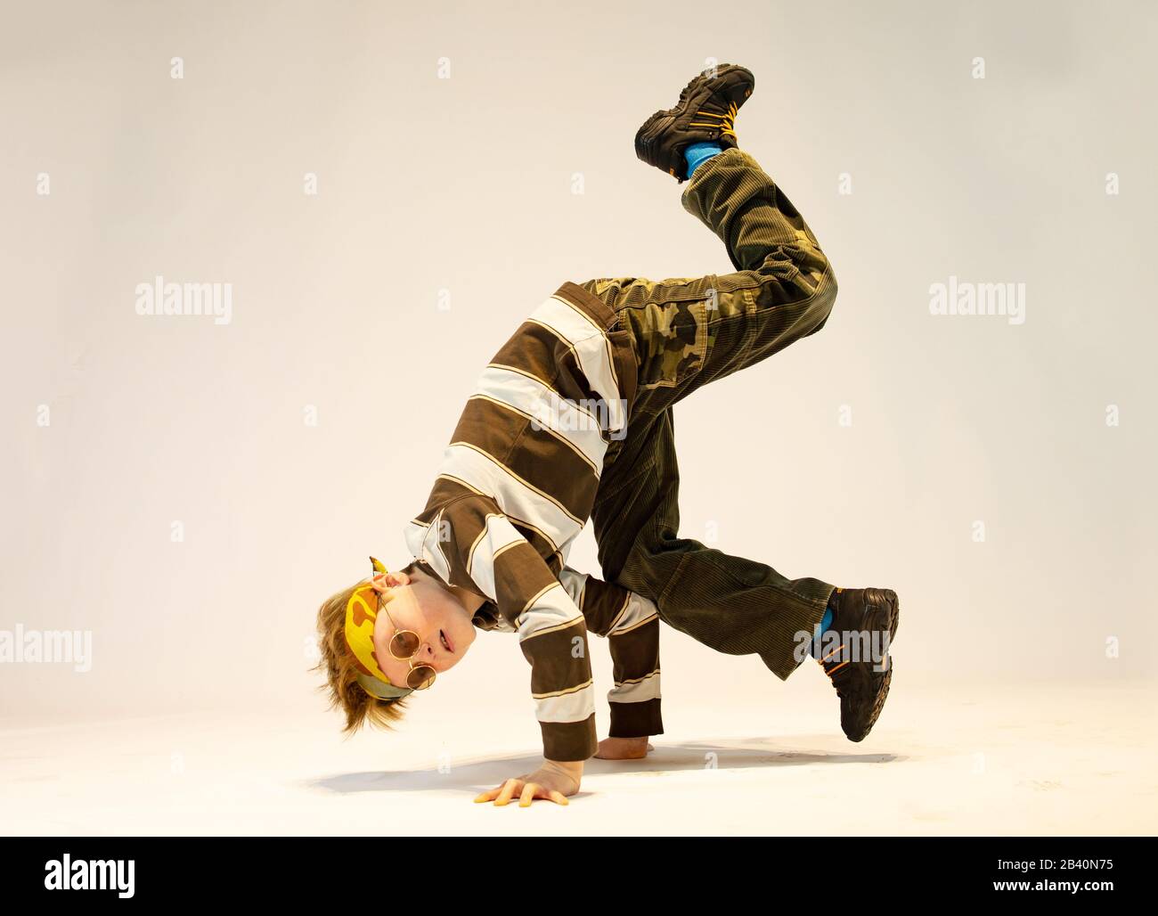 Petit-déjeuner enfant, hip hop enfant, enfant unique Banque D'Images