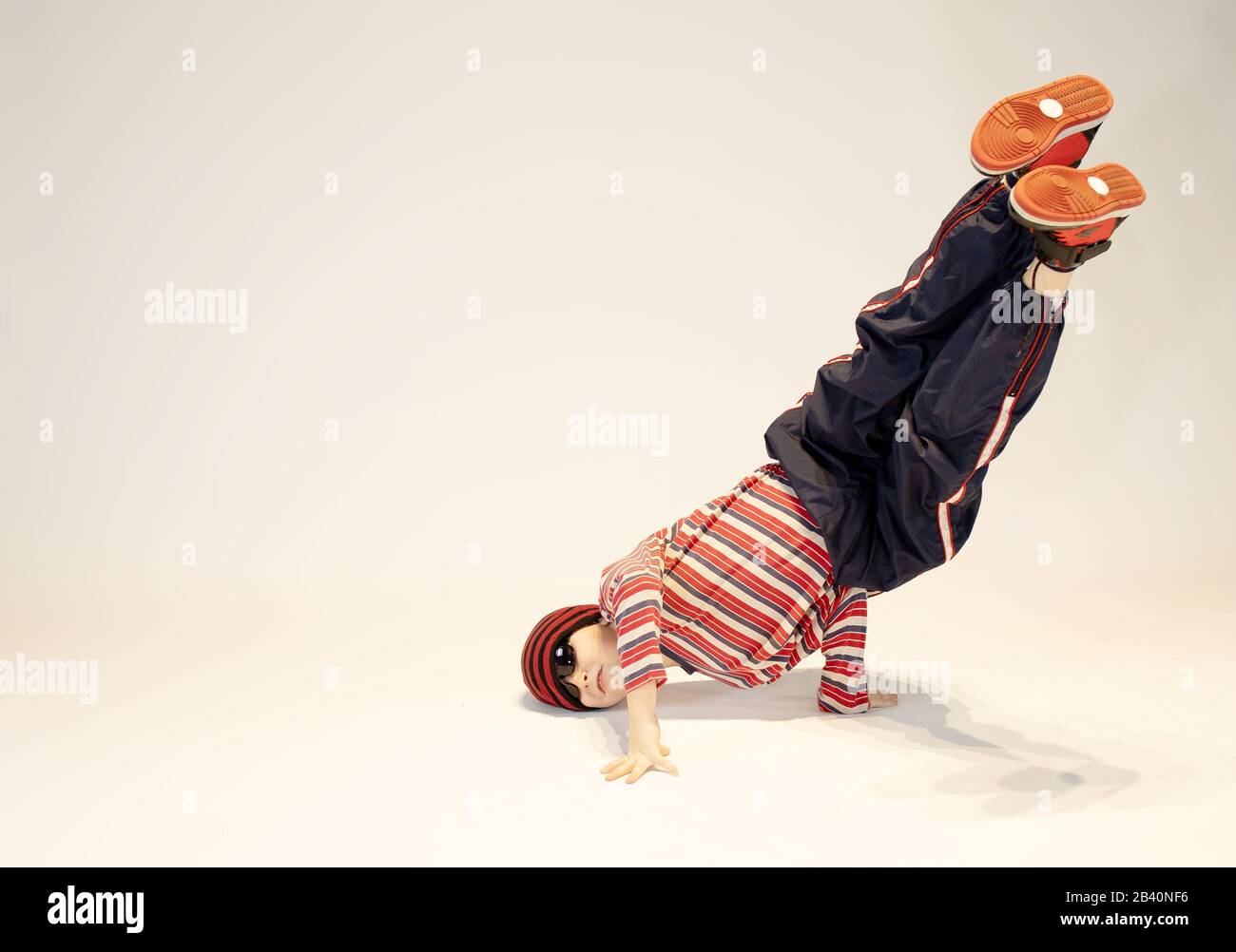 Petit-déjeuner enfant, hip hop enfant, enfant unique Banque D'Images