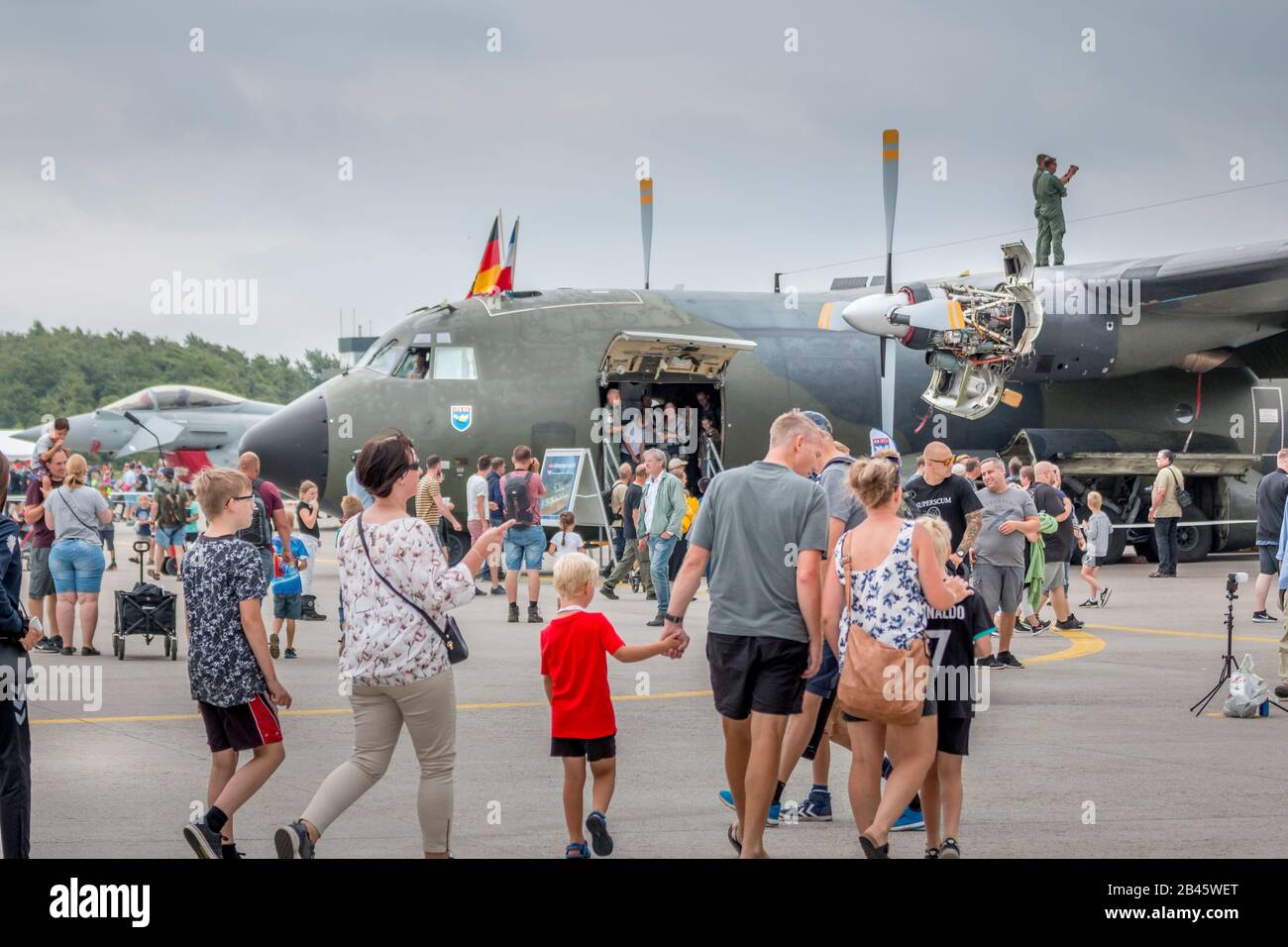Aalborg, Danemark - 14 juni 2018 : spectacle aérien à l'aéroport militaire d'Aalborg le jour des pluies. Banque D'Images