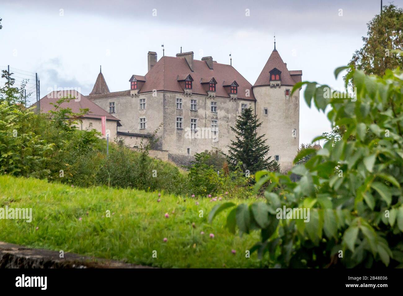 Le Gruyere / Fribourg, Suisse - 02 octobre 2014: Belle vue sur la ville médiévale de Gruyères, qui abrite le célèbre fromage le Gruyere, CAN Banque D'Images