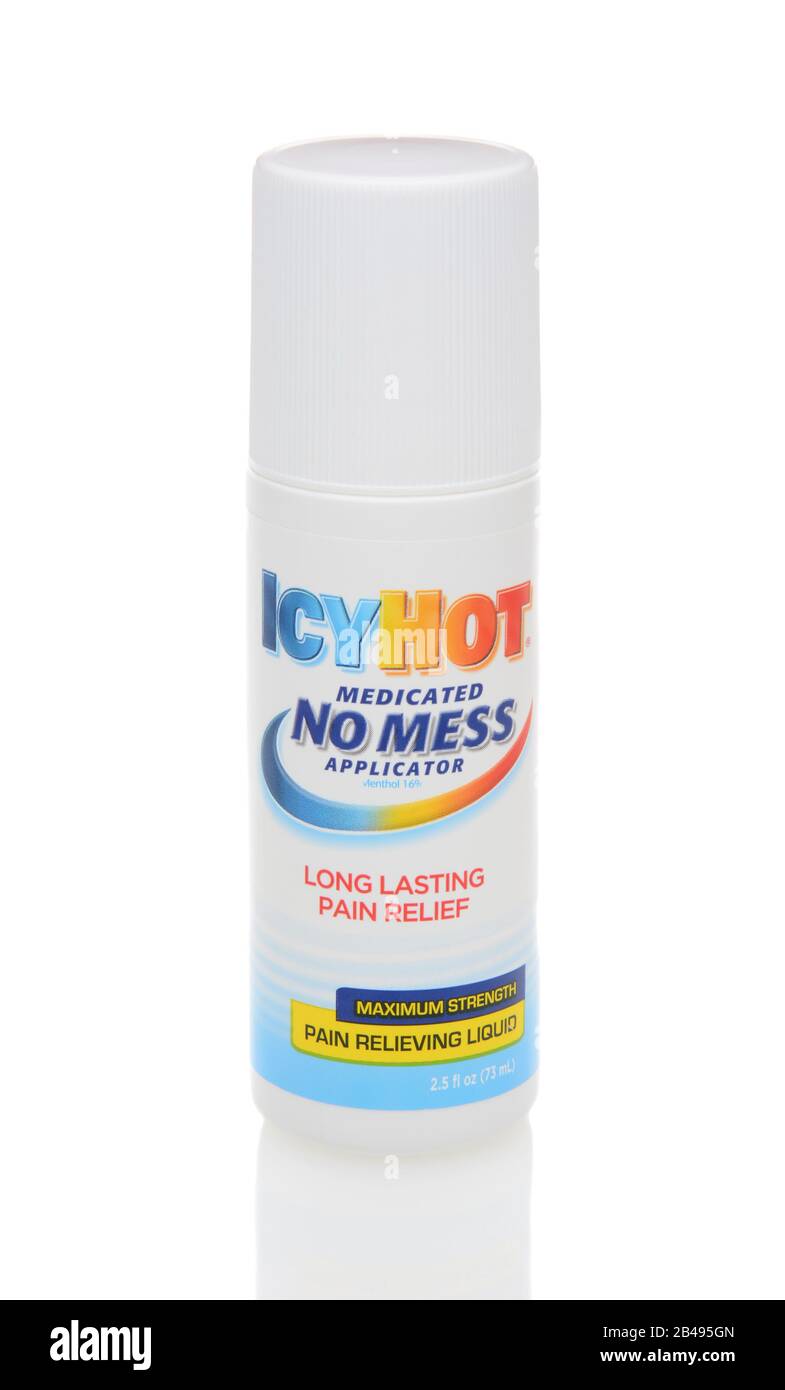 Irvine, CA - 12 DÉCEMBRE 2014 : applicateur sans Mess d'IcyHot. IcyHot est un frottis de chaleur topique destiné à soulager des douleurs telles que l'arthrite, le mal de dos, les um Banque D'Images