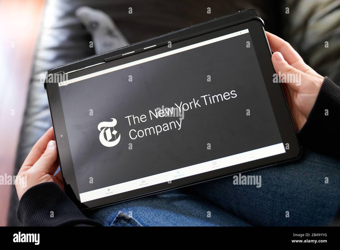 Bordeaux , Aquitaine / France - 11 25 2019 : New York Times signe le logo en ligne sur le site de la tablette Amérique le plus populaire site de nouvelles Banque D'Images