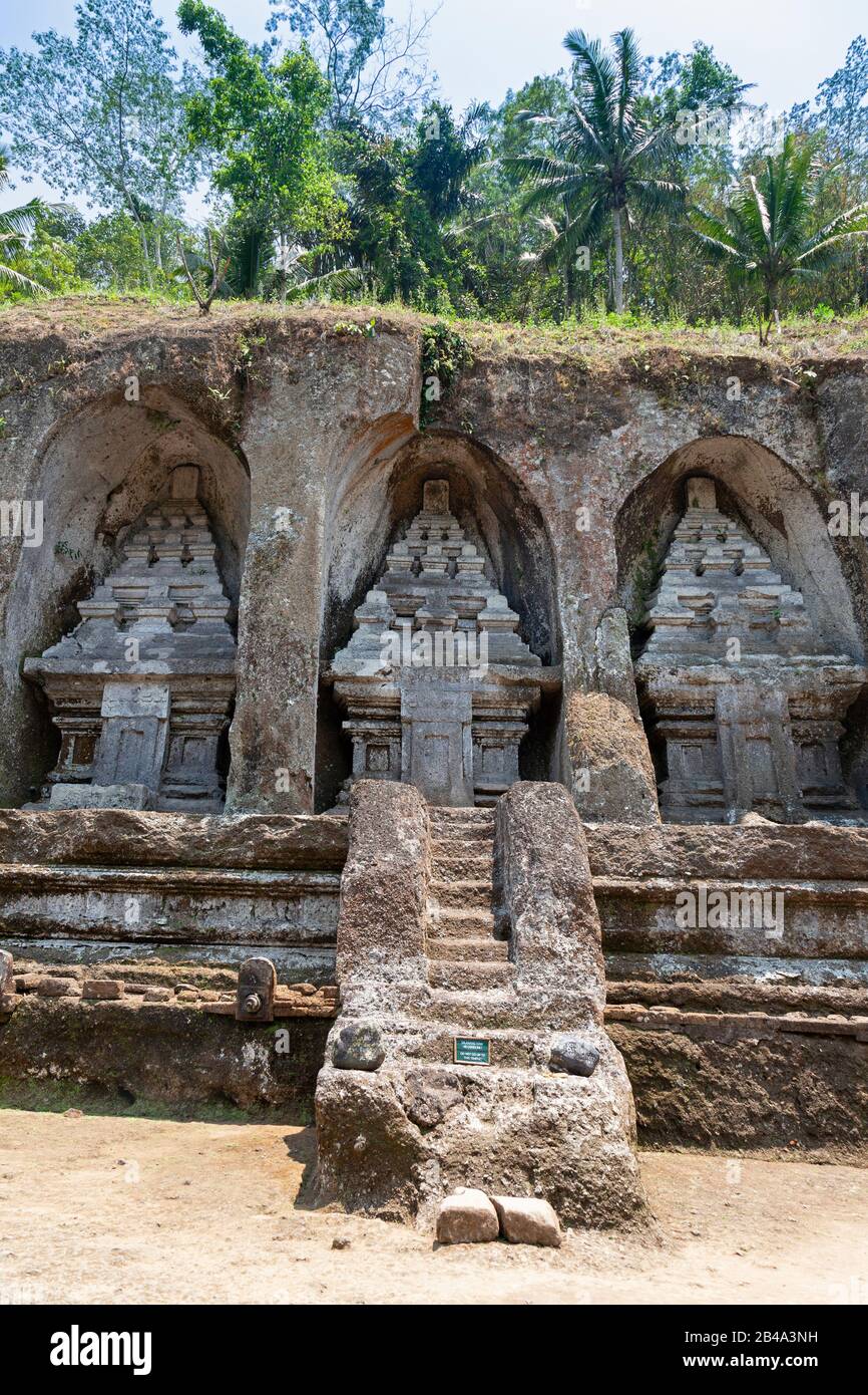 Indonésie, Bali, Tampaksiring, Pura Gunung Kawi (Temple), série de Candi taillé dans la roche (Shrines) Banque D'Images