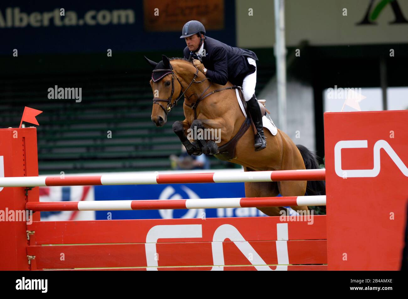 Grand Prix De Fiabilité du CN - Yann Candele (FRA) Riding Tyra au National Spruce Meadows, juin 2006 Banque D'Images