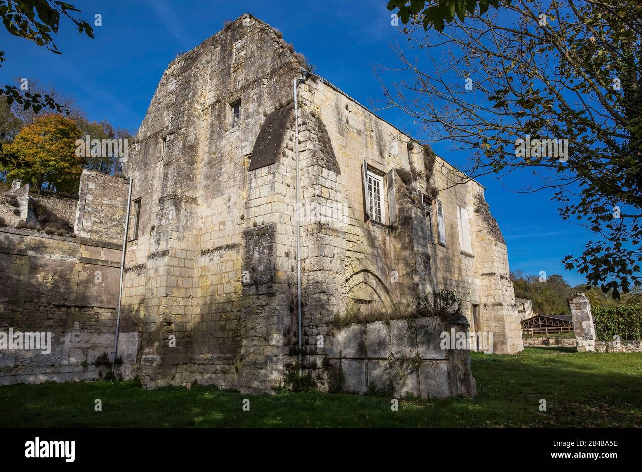 France, Indre et Loire, vallée de la Loire classée au patrimoine mondial par UNESCO,Tours, abbaye de Marmoutier fondée en 372 par Saint Martin de Tours, partie ouest de l'ancien hôtel du monastère, transformée en maison du grand avant le 17 Banque D'Images