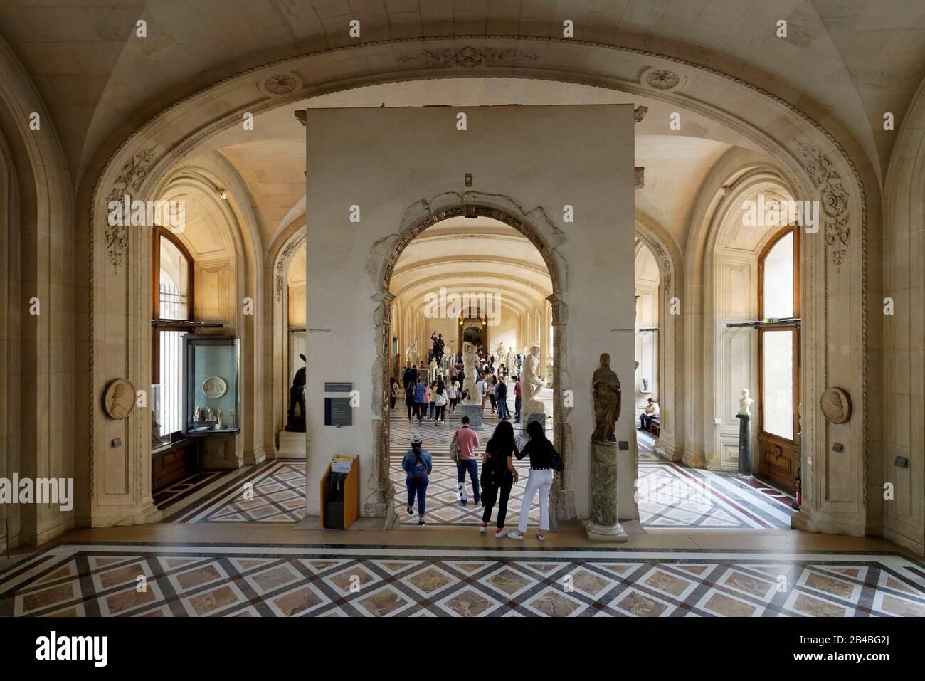 France, Paris, classée au patrimoine mondial de l'UNESCO, Musée du Louvre, Département des sculptures étrangères, Galerie Michel Ange Banque D'Images