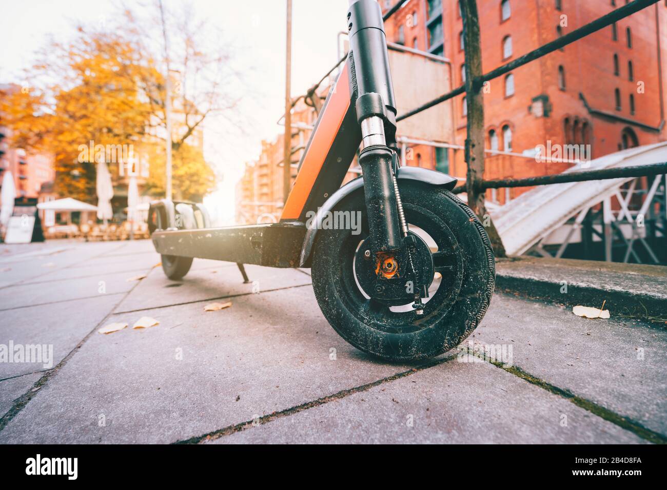 E-Mobilität Oder Mikromobilitätstrend, Speicherstadt, Hambourg, Deutschland, Europa Banque D'Images