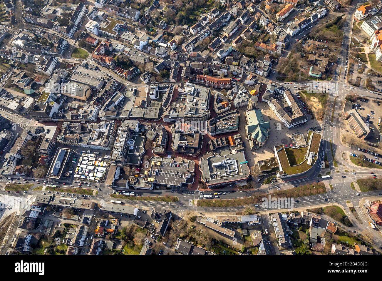 Vue aérienne, marché, rue piétonne haut, église Saint-Urbanus, Buer, Gelsenkirchen, région de la Ruhr, Rhénanie-du-Nord-Westphalie, Allemagne Banque D'Images