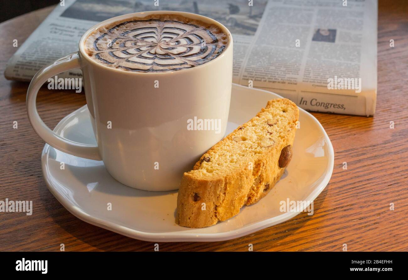 Pause Café Et Biscotti Banque D'Images