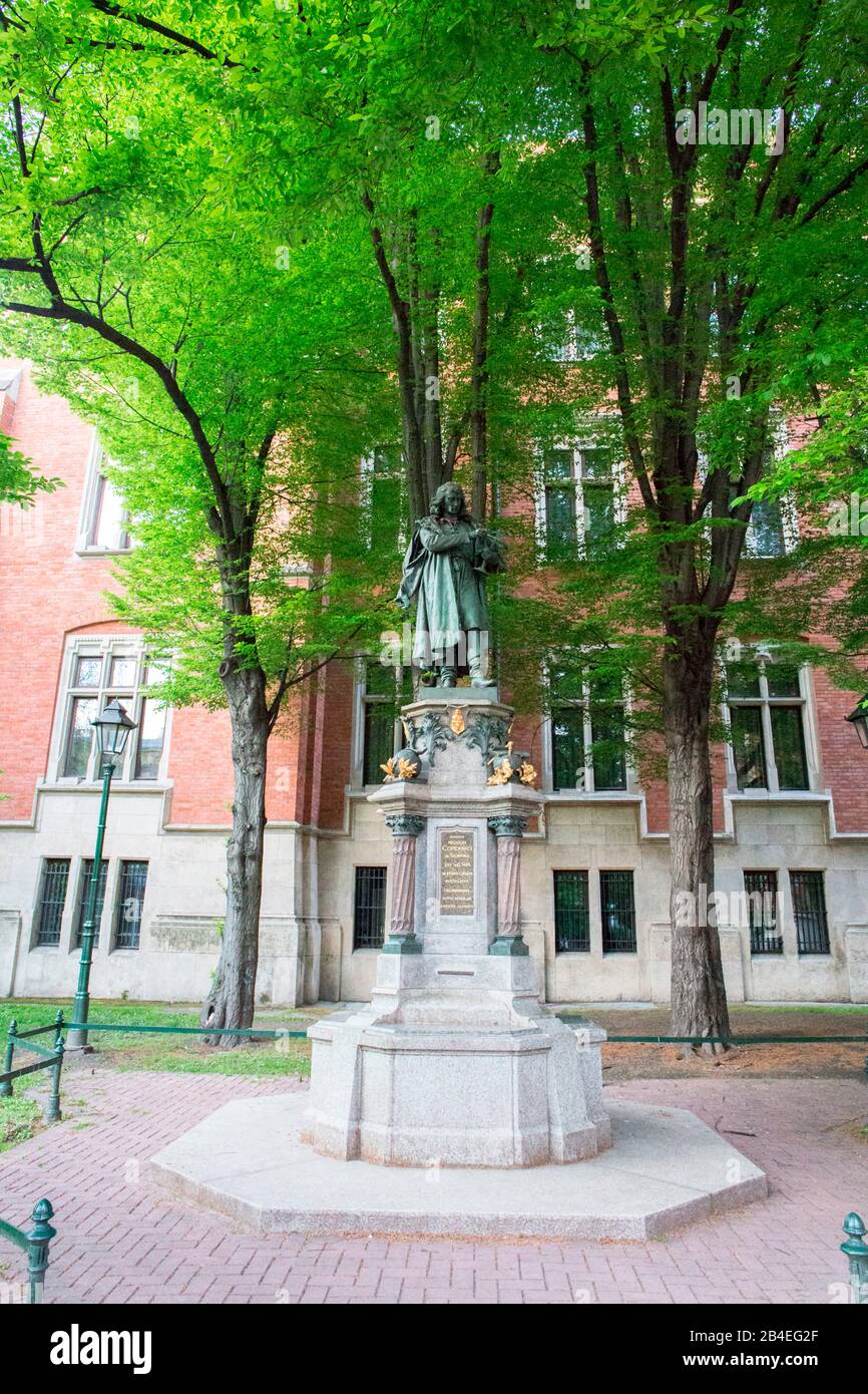 Statue De Nicolaus Copernicus, Cracovie, Pologne Banque D'Images