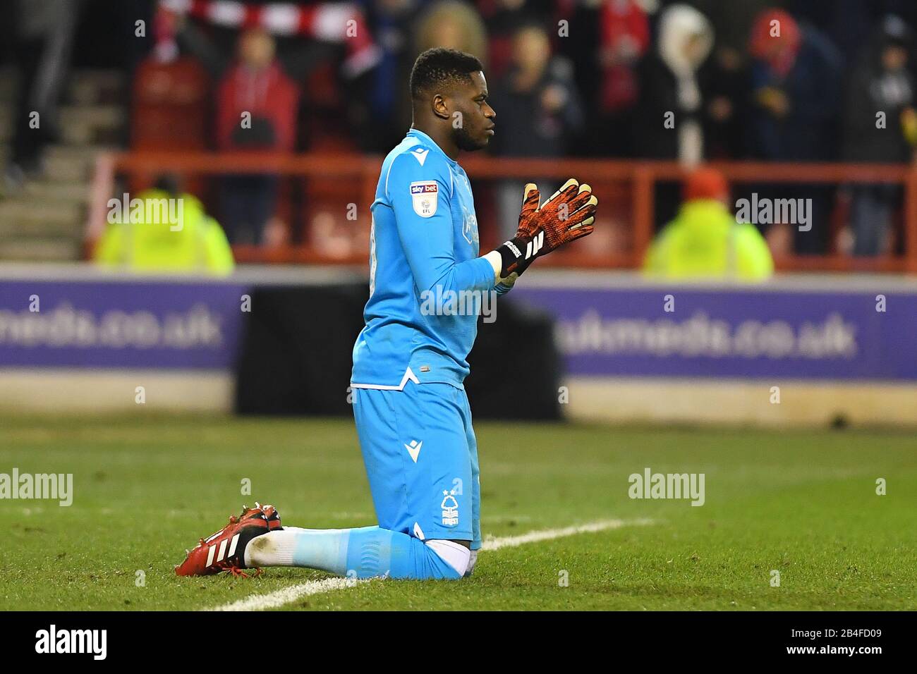 Nottingham, ANGLETERRE - 7 MARS Brice Samba (30) de la forêt de Nottingham pendant le match de championnat Sky Bet entre la forêt de Nottingham et Millwall au City Ground, Nottingham le samedi 7 mars 2020. (Crédit: Jon Hobley | MI News) la photographie ne peut être utilisée qu'à des fins de rédaction de journaux et/ou de magazines, licence requise à des fins commerciales crédit: Mi News & Sport /Alay Live News Banque D'Images