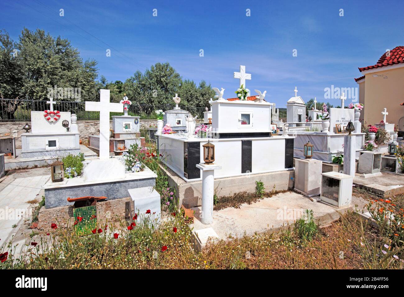 Cimetière dans les montagnes de la région d'Argolis dans le Péloponnèse oriental, Grèce Banque D'Images