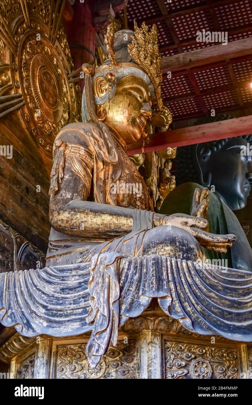 Statue De Bouddha (Daibutsu), Salle Daibutsuden, Temple Todaiji, Nara, Honshu, Japon Banque D'Images