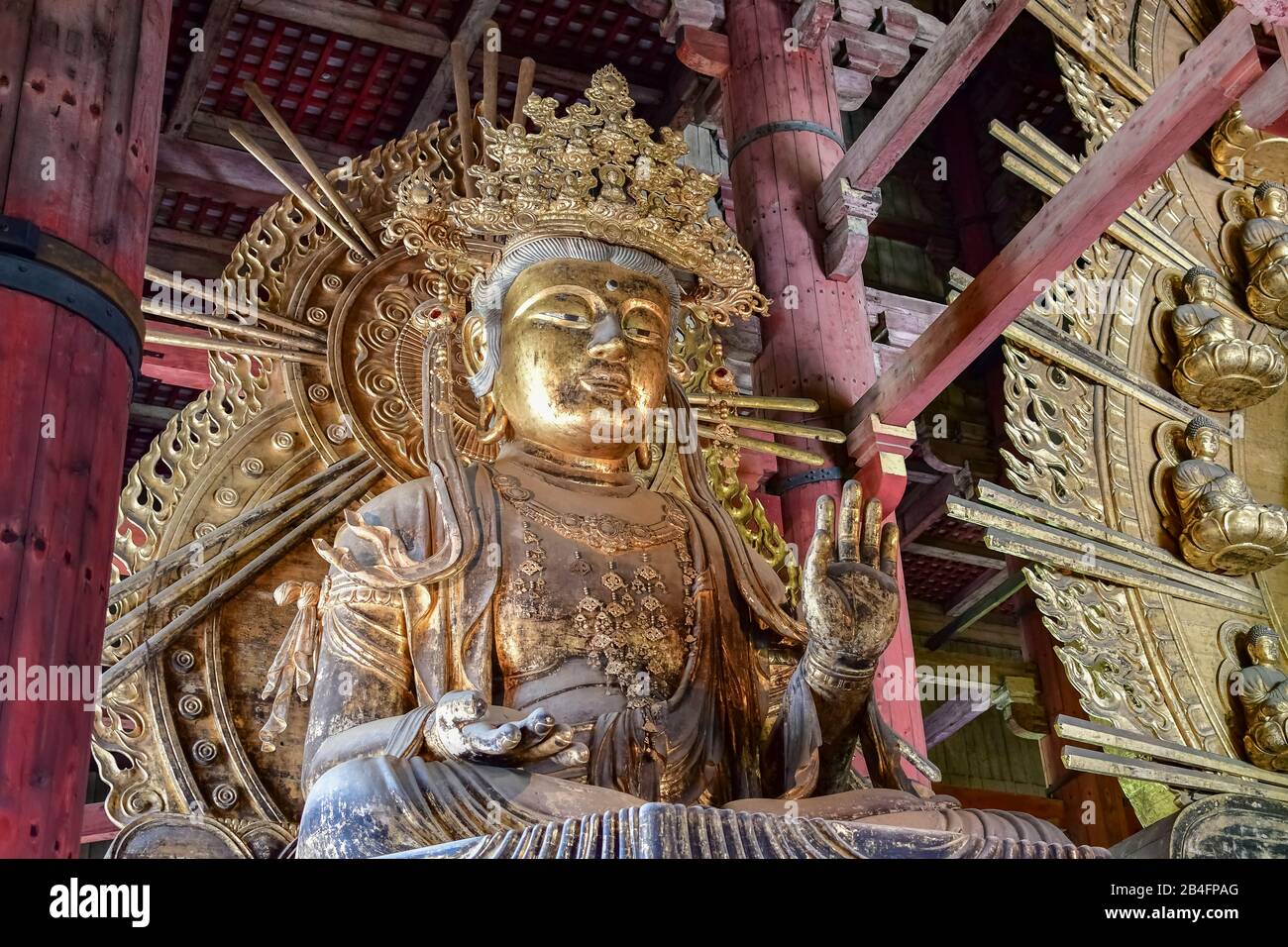 Statue De Kokuuzo-Bosatsu, Salle Daibutsuden, Temple Todaiji, Nara, Honshu, Japon Banque D'Images