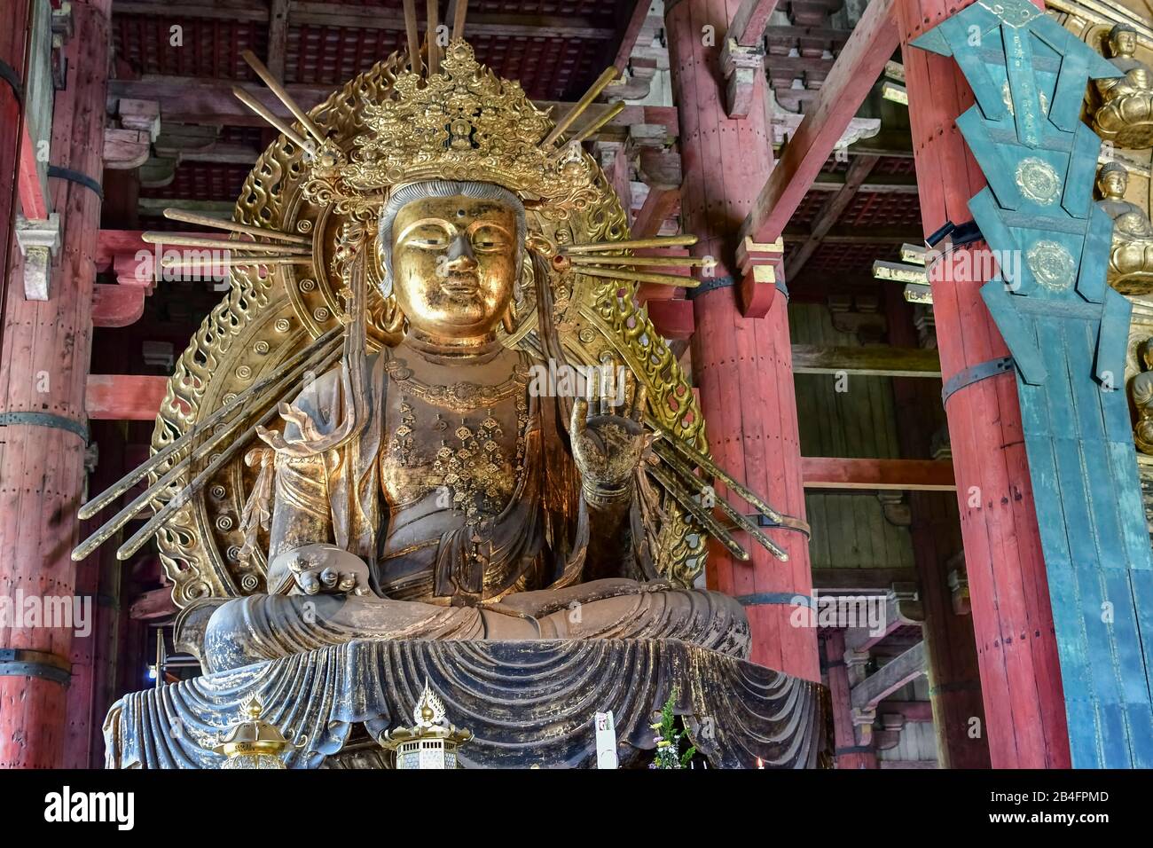 Statue De Kokuuzo-Bosatsu, Salle Daibutsuden, Temple Todaiji, Nara, Honshu, Japon Banque D'Images