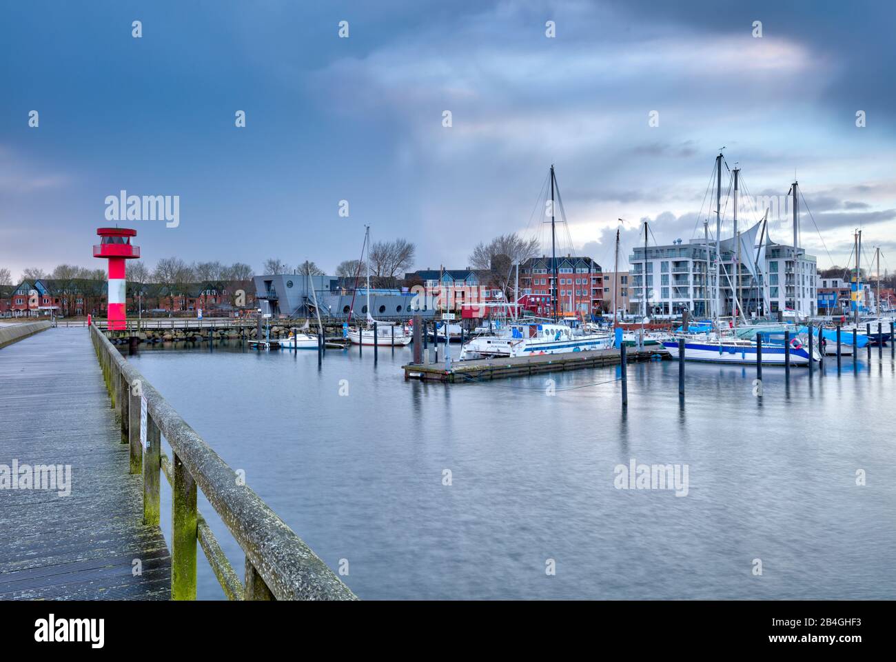 Stadthafen, Blaue Stunde, Bucht, Eckernförde, Ostsee, Schleswig-Holstein, Deutschland, Europa Banque D'Images