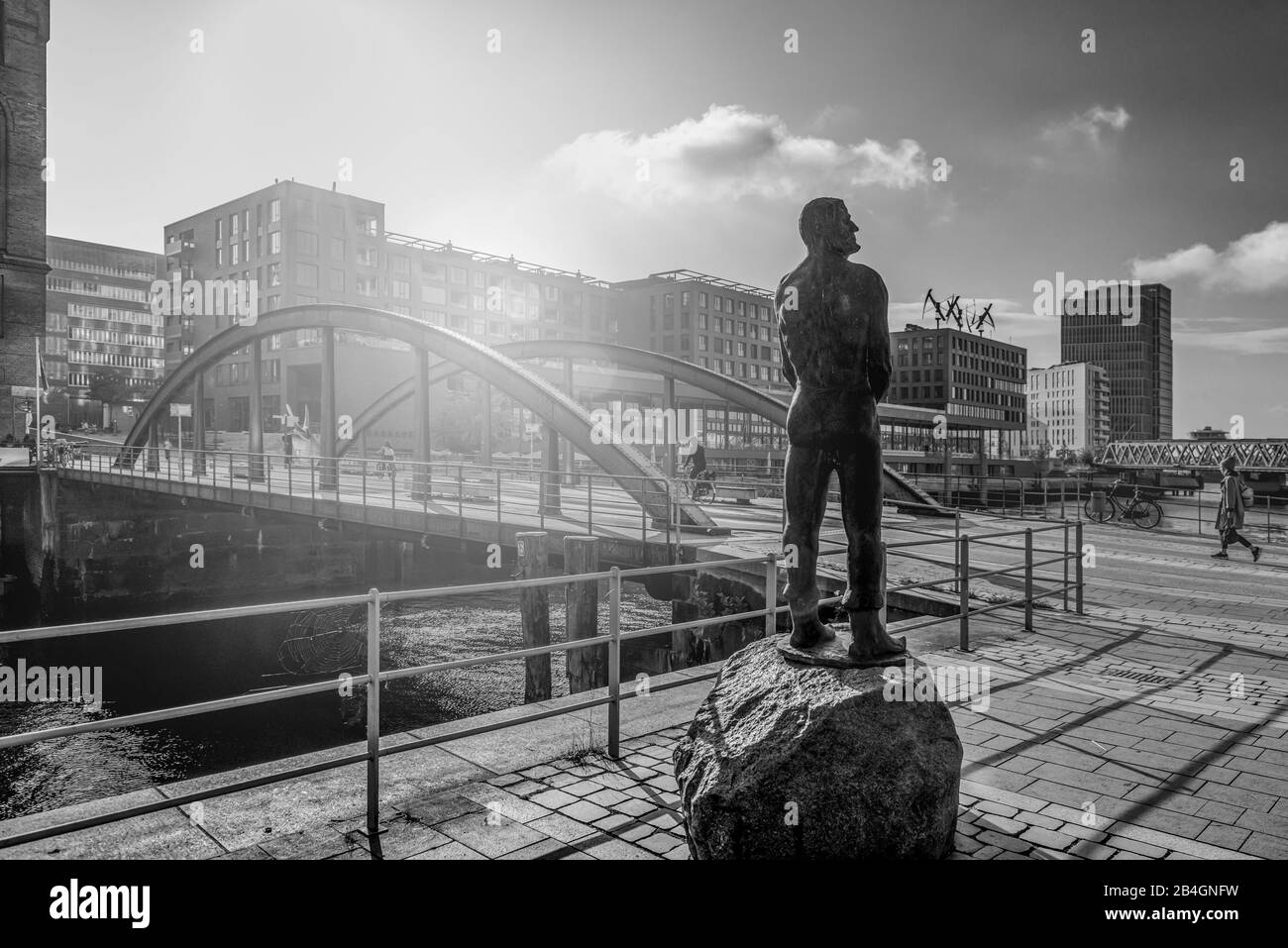 Allemagne, Hambourg, Elbe, Hafen, Hafencity, Brücke, Busan-Brücke, Denkmal, Störtebeker Banque D'Images