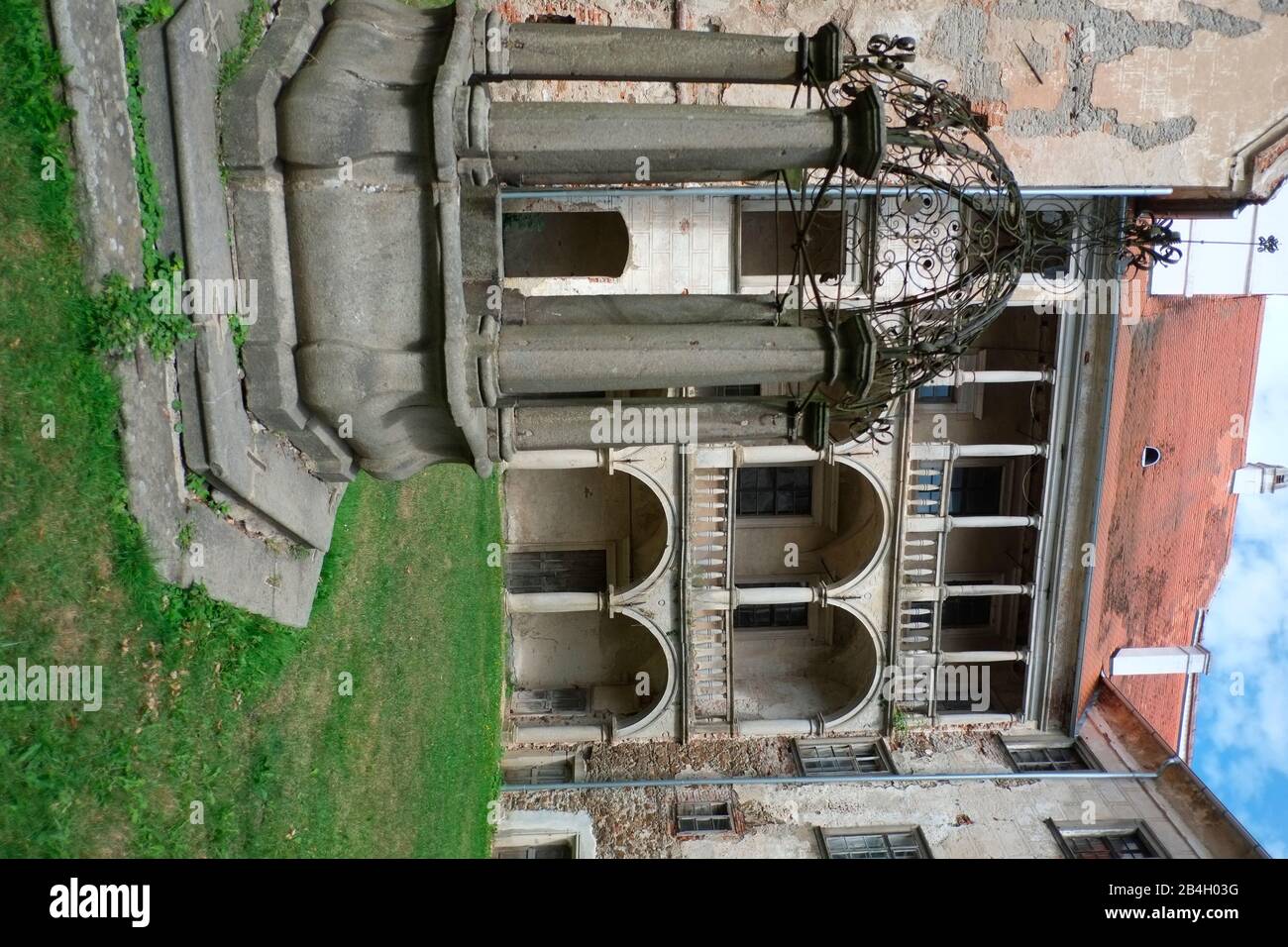 Le château de Brtnice, confisqué à ses propriétaires en 1945 par les décrets Benes, ce château gothique est en état de délabrement sans réparation, République tchèque Banque D'Images