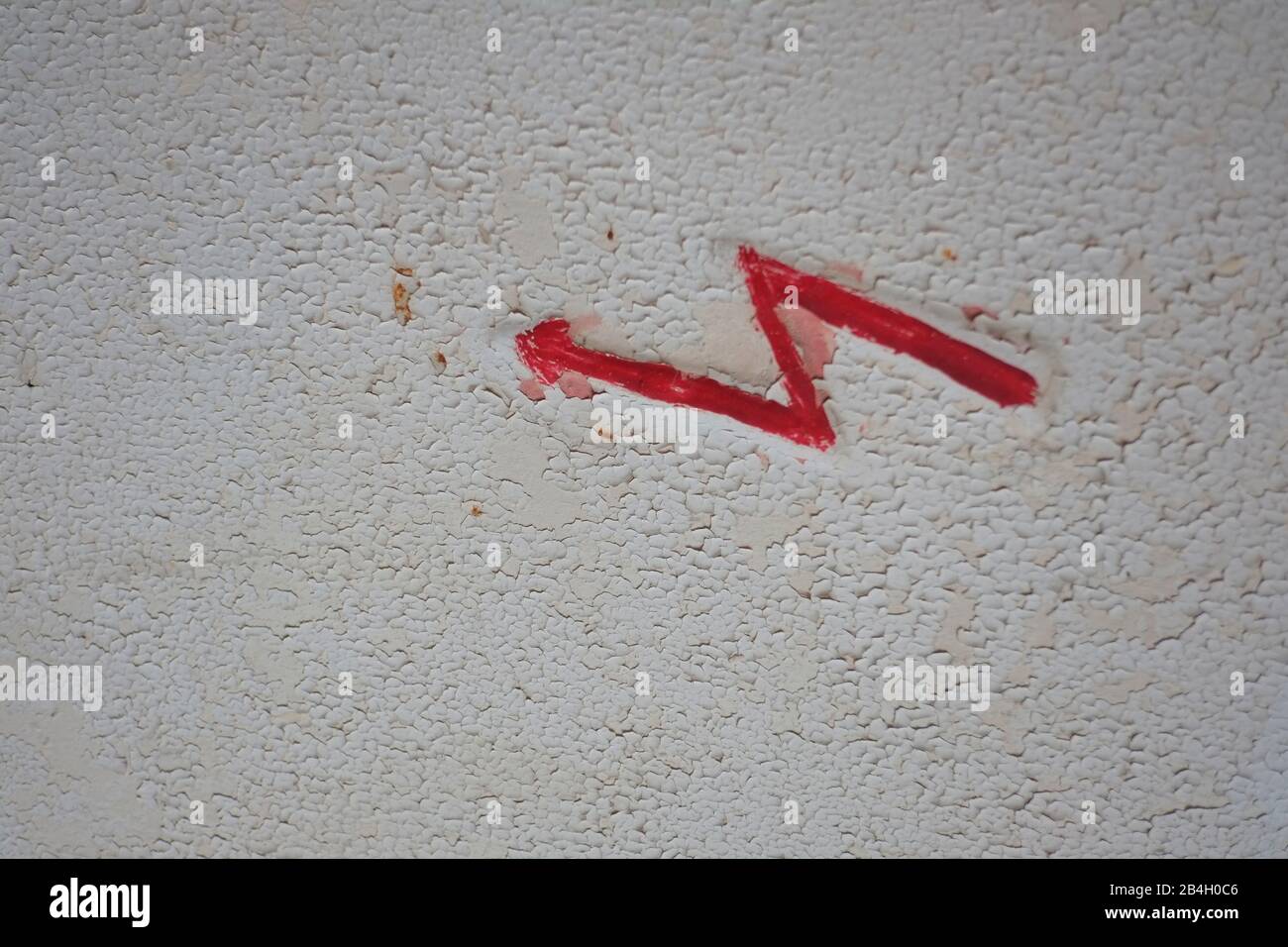 Le panneau d'avertissement sur le panneau électrique avertit de l'électrocution Banque D'Images