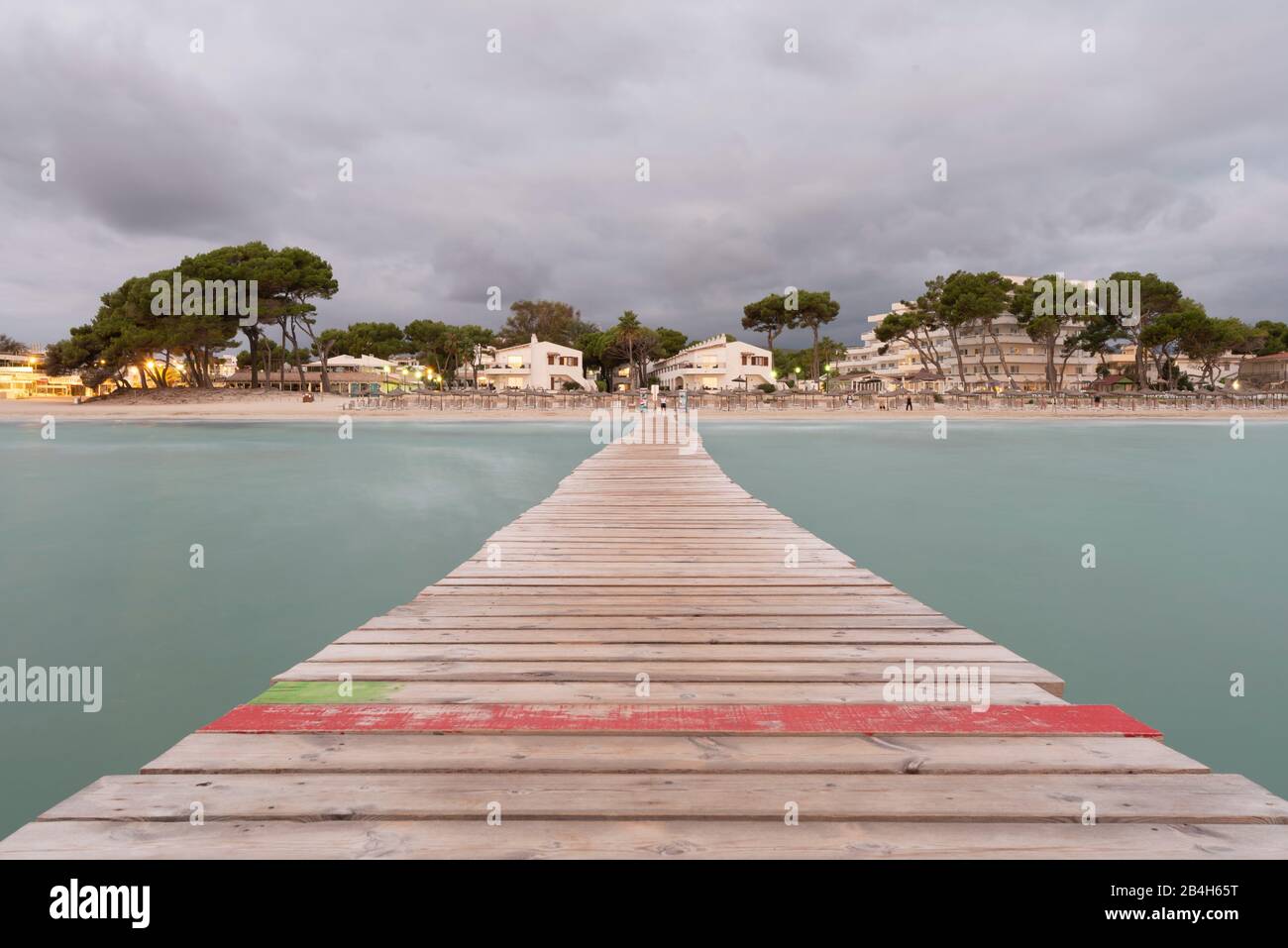 Majorque, Playa de Muro, quai de bateau à la plage, Banque D'Images