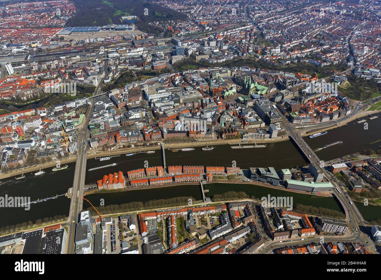 , centre ville de Brême avec l'île de la Vieille Ville de Brême, vue aérienne, 22.04.2013, Allemagne, Brême Banque D'Images