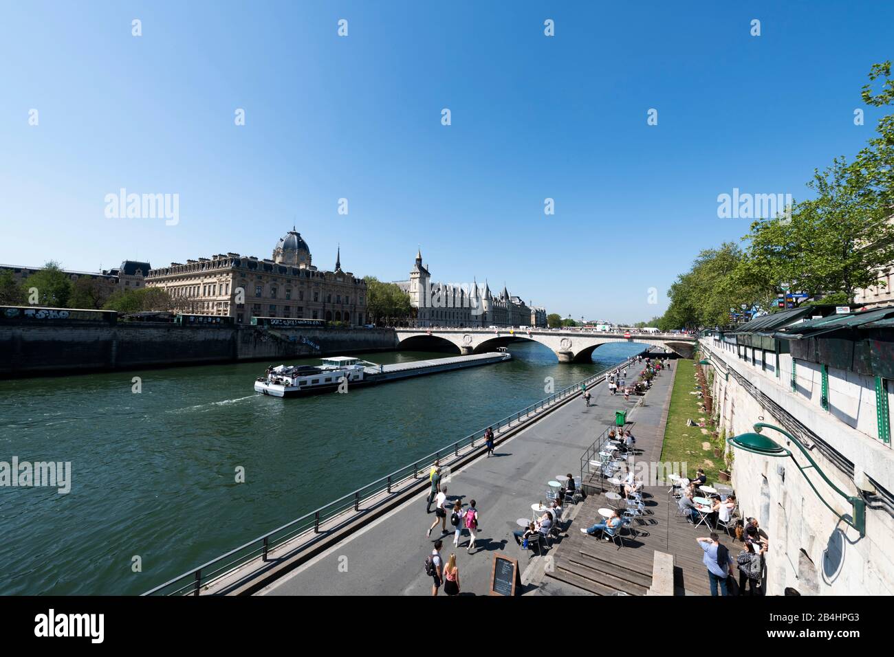 Vue sur la promenade de la Seine au Concierge, Paris, France, Europe Banque D'Images