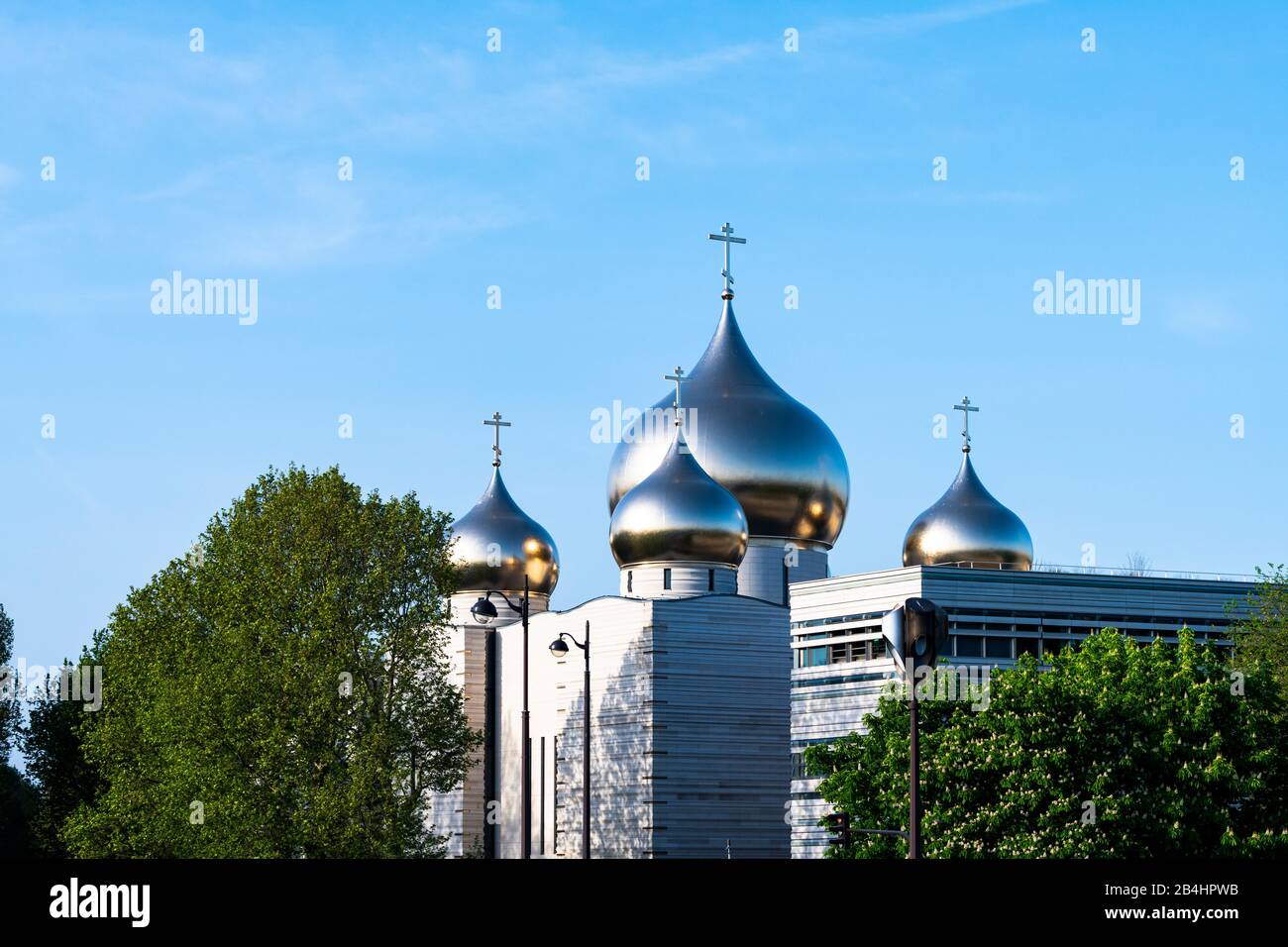 Centre spirituel et culturel russe orthodoxe, les dômes d'oignons dorés de la cathédrale orthodoxe russe, Paris, France, Europe Banque D'Images