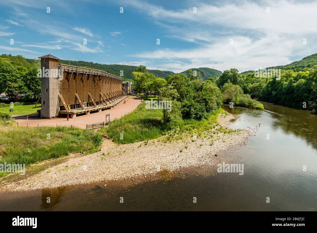 Gradierwerk près de Bad Kreuznach dans les jardins du spa, sur le Nahe, un inhalateur extérieur de haies de channthorn, ainsi que l'extraction de sel, Banque D'Images