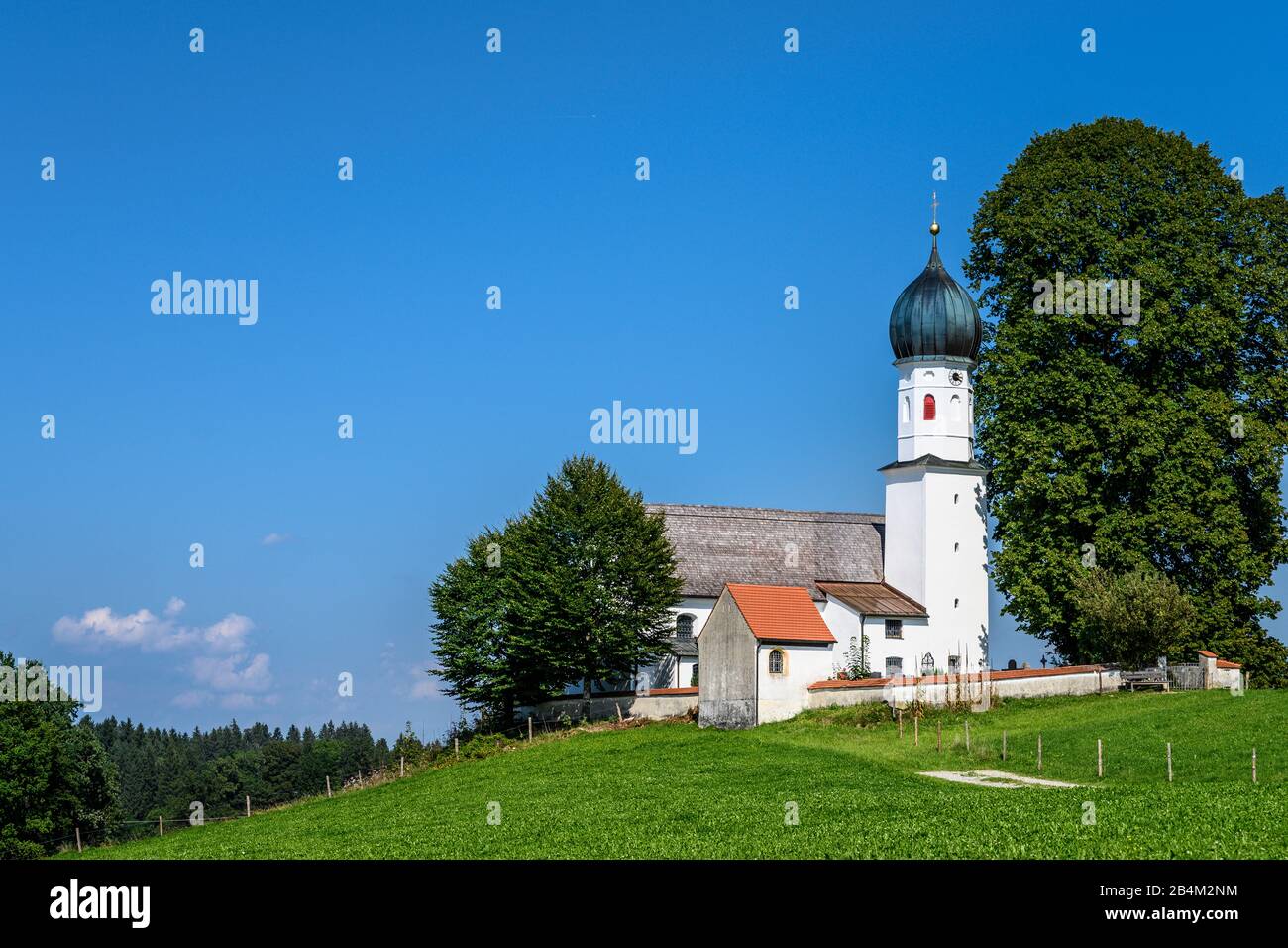 Allemagne, Bayern, Oberbayern, Tölzer Land, Bad Heilbrunn, Ortsteil Oberbuchen, Kirche Sankt Maria Banque D'Images