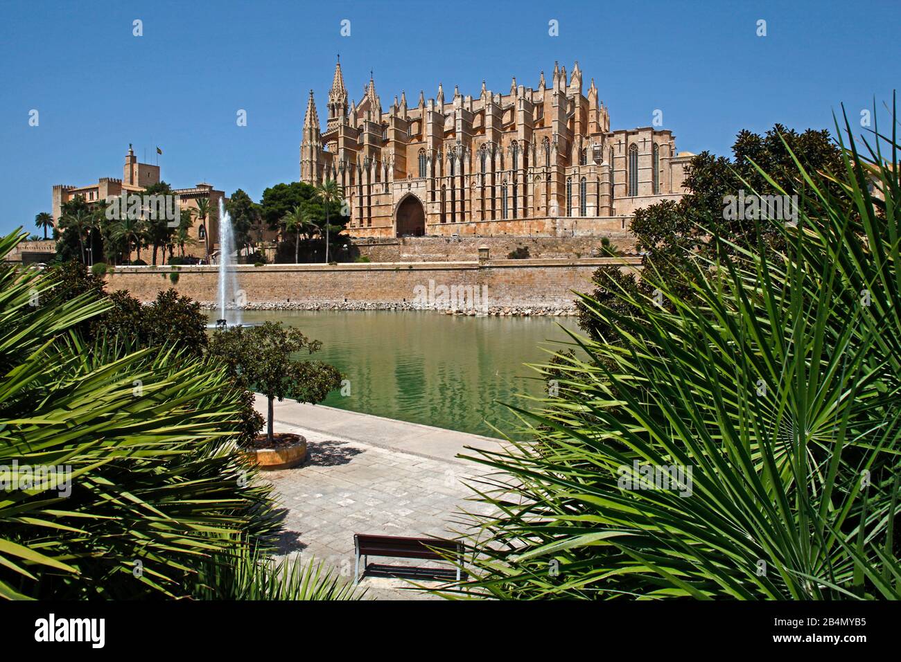 Palais Almudaina et cathédrale de Palma de Majorque, Iles Baléares, Espagne Banque D'Images