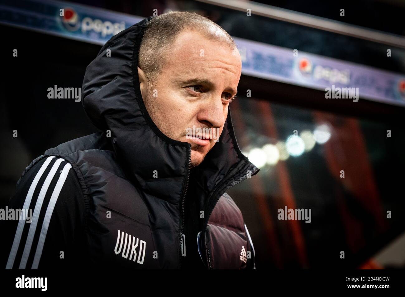 Aleksandar Vukovic entraîneur de Legia Warszawa vu pendant le match de Ligue PKO Ekstraklasa entre Legia Warszawa et Cracovie au stade municipal du maréchal Jozef Pilsudski Legia Varsovie.(score final; Legia Warszawa 2:1Cracovie) Banque D'Images