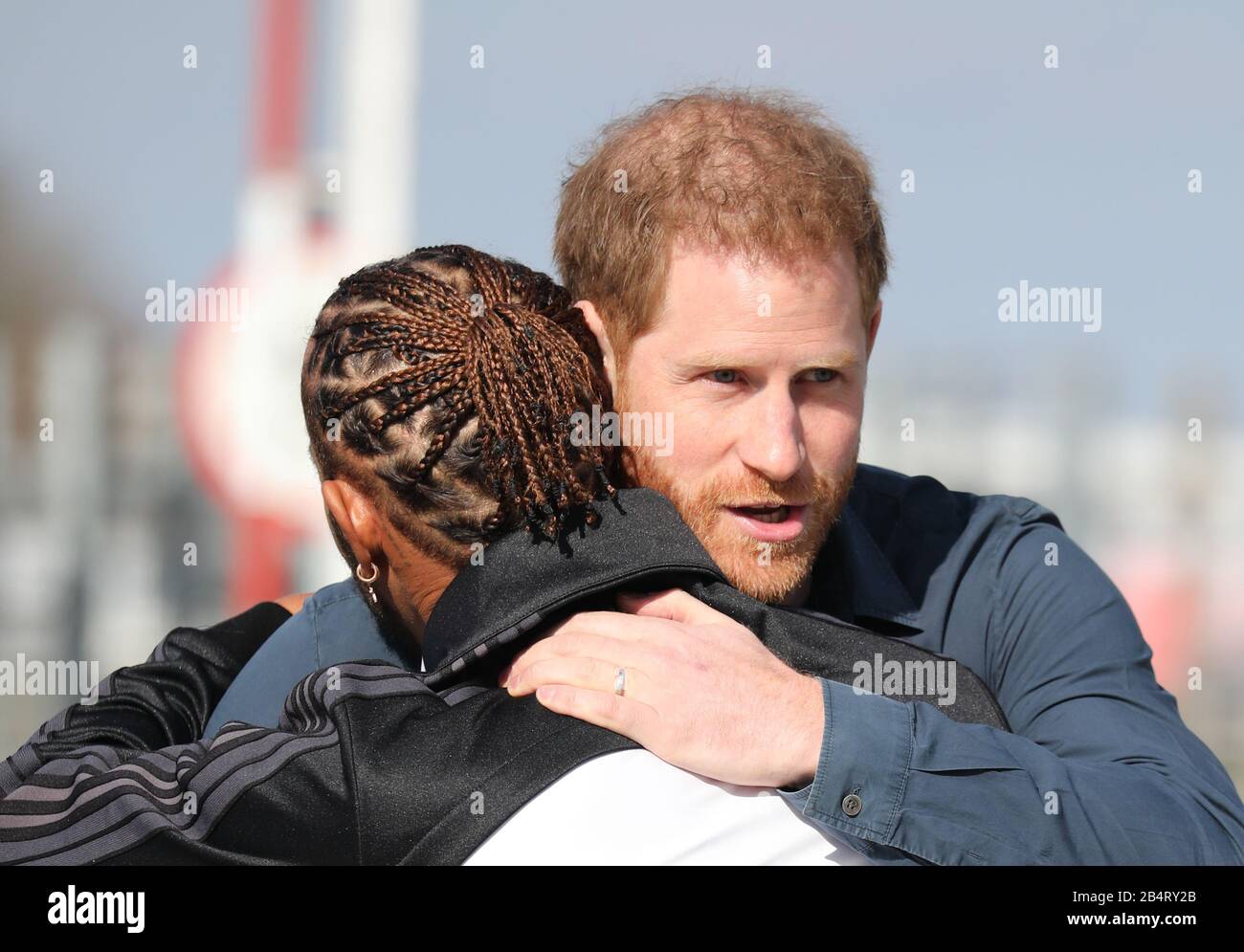 Silverstone, Royaume-Uni. 06 mars 2020. Le prince Harry, duc de Sussex, ouvre officiellement L'Expérience Silverstone, un musée immersif qui raconte l'histoire du passé, du présent et de l'avenir de British Motor Racing. Le prince Harry, duc de Sussex, a été rejoint par Lewis Hamilton (champion du monde de Formule 1), au circuit de course de Silverstone, Silverstone, Northants, Royaume-Uni, le 6 mars 2020. Crédit: Paul Marriott/Alay Live News Banque D'Images