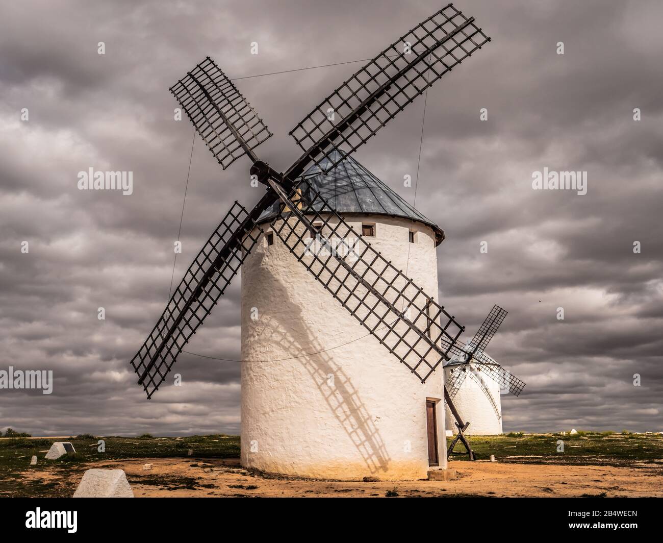 De vieux moulins à vent en Espagne qui ont servi d'inspiration pour Cervantes dans le livre Don Quijote Banque D'Images