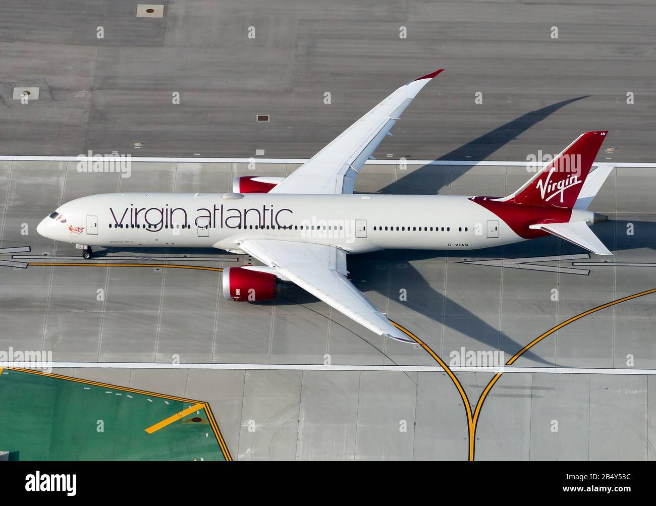 Vue aérienne du Boeing 787 Dreamliner de Virgin Atlantic, au départ de l'aéroport international de LAX. 787-9 aéronefs immatriculés comme G-VFAN. Banque D'Images