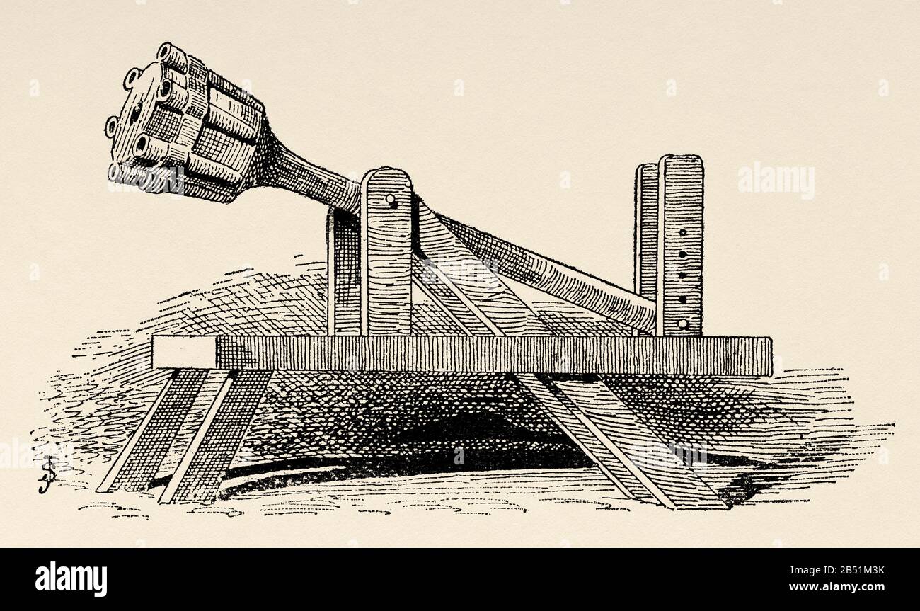 Arme de guerre d'artillerie. Machine Infernal ou canon d'organe. C'était un canon de la fin du Moyen âge. Composé de plusieurs canons à fer de petit calibre mounte Banque D'Images