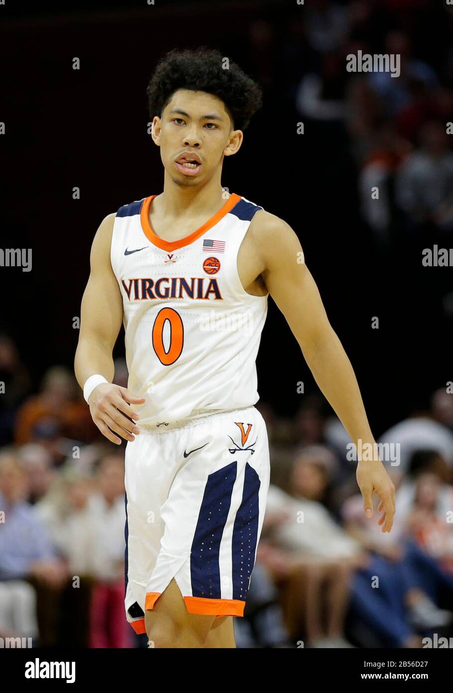 Charlottesville, va, États-Unis. 7 mars 2020. Virginia Cavalier Guard (0) Kihei Clark lors d'un match de basket-ball NCAA pour Homme entre les Louisville Cardinals et les Cavalier de l'Université de Virginie à la John Paul Jones Arena de Charlottesville, en Virginie. Justin Cooper/Csm/Alay Live News Banque D'Images