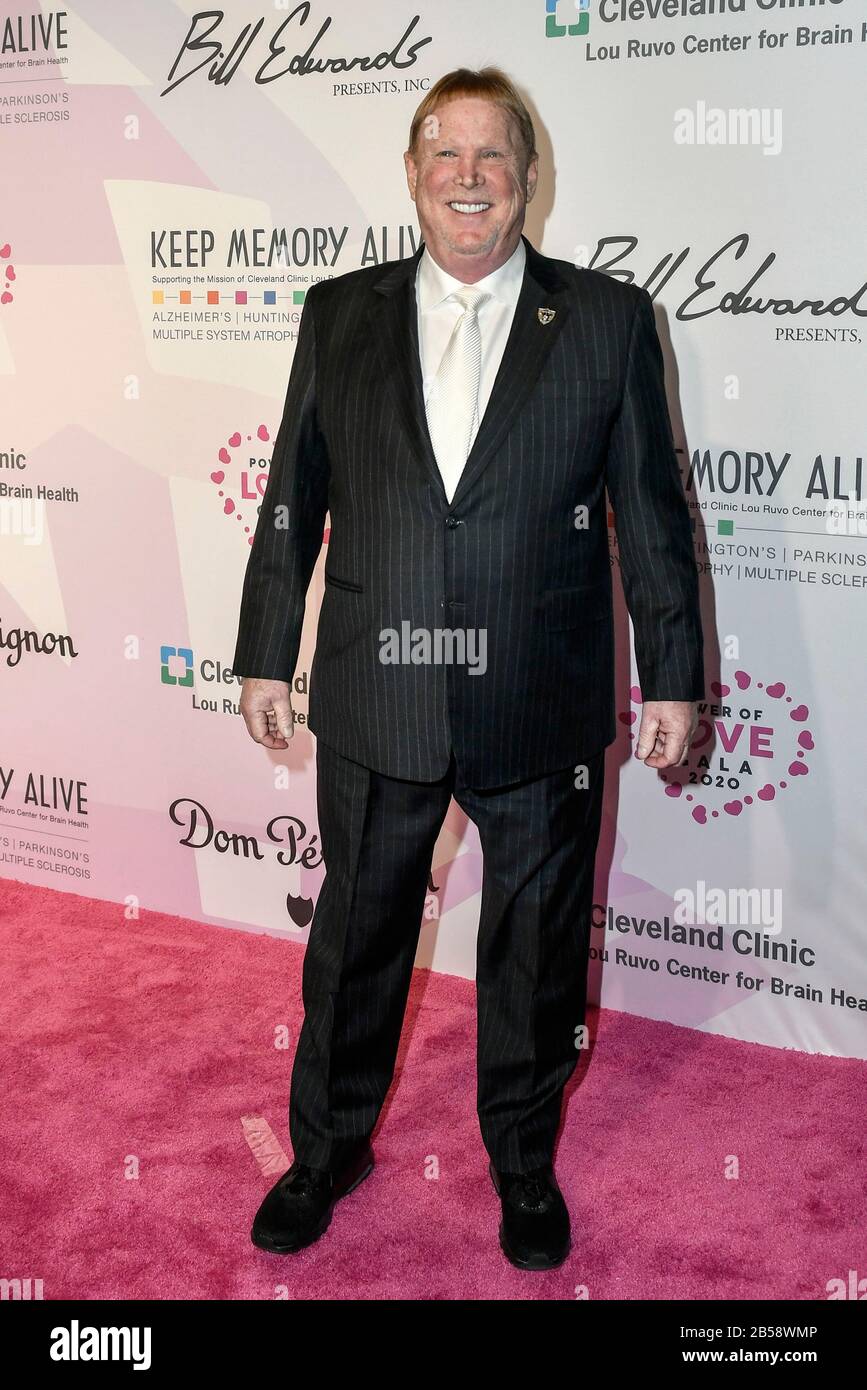 Las Vegas NV, États-Unis. 7 mars 2020. Mark Davis photographié comme Keep Memory Alive rend hommage à Neil Diamond lors du 24ème Gala de la puissance d'amour annuel dans le Hall de la MGM Grand Garden Arena de Las Vegas, Nevada, le 07 mars 2020. Crédit: Damas Carter/Media Punch/Alay Live News Banque D'Images