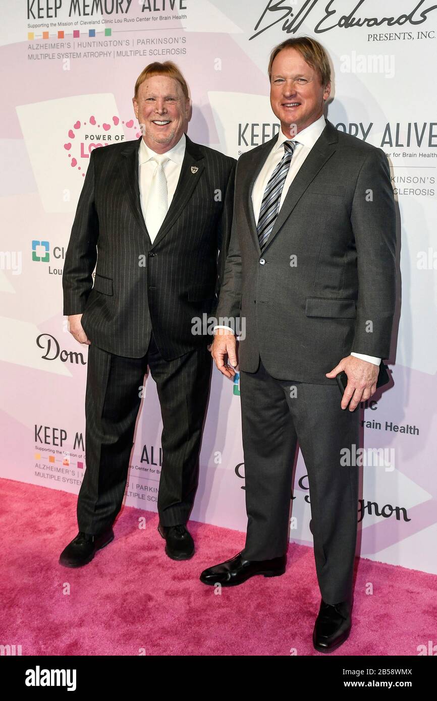 Las Vegas NV, États-Unis. 7 mars 2020. Mark Davis et Jon Gruden ont présenté la photo Keep Memory Alive avec l'honneur Neil Diamond au 24ème gala annuel sur la puissance de l'amour dans le Hall du MGM Grand Garden Arena de Las Vegas, Nevada, le 07 mars 2020. Crédit: Damas Carter/Media Punch/Alay Live News Banque D'Images