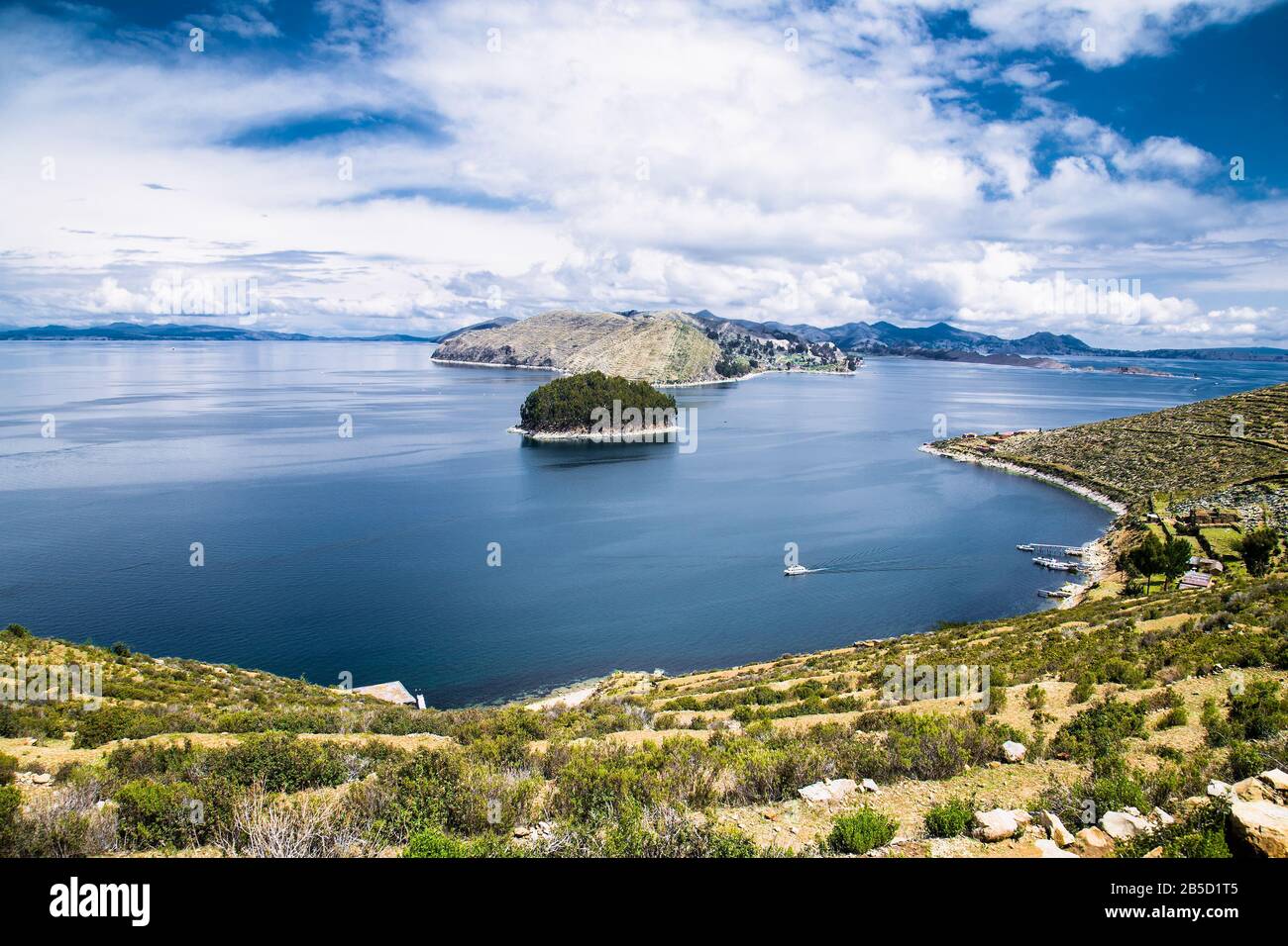 Vue panoramique depuis le village de l'île Isla del sol, dans le lac Titicaca, en Bolivie. Amérique Du Sud. Banque D'Images