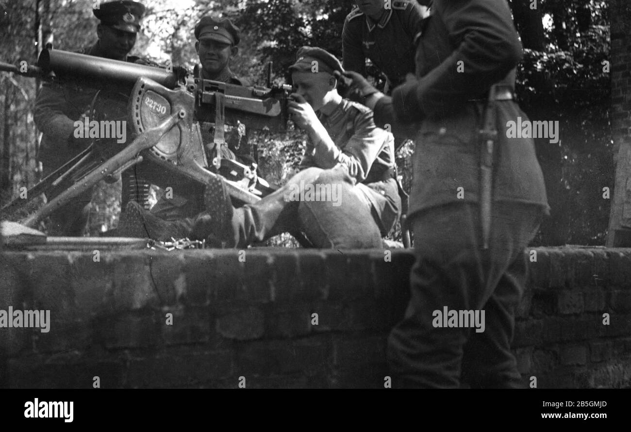 Wehrmacht Heer Maschinengewehr Mg 08 / Armée Allemande Machinegun Mg 08 Banque D'Images