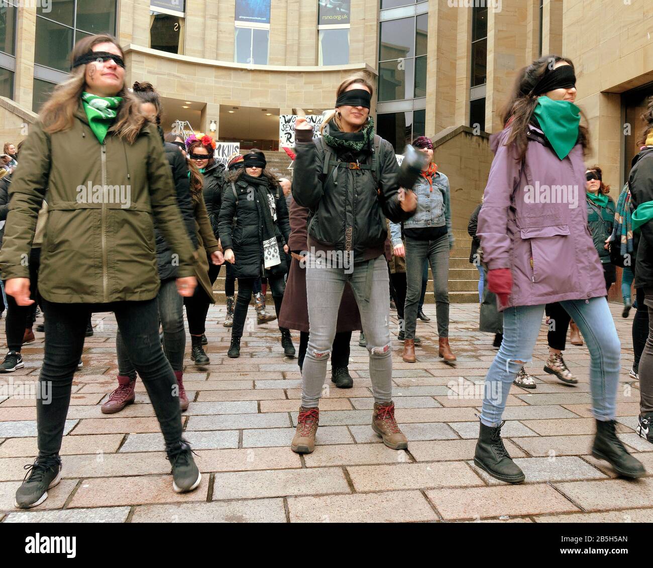 Glasgow, Ecosse, Royaume-Uni, 8 mars 2020: La journée internationale des femmes a vu une march4 femmes sur le style Mile of Scotland Buchanan Street. Copywrite Gerard Ferry/ Alay Live News Banque D'Images