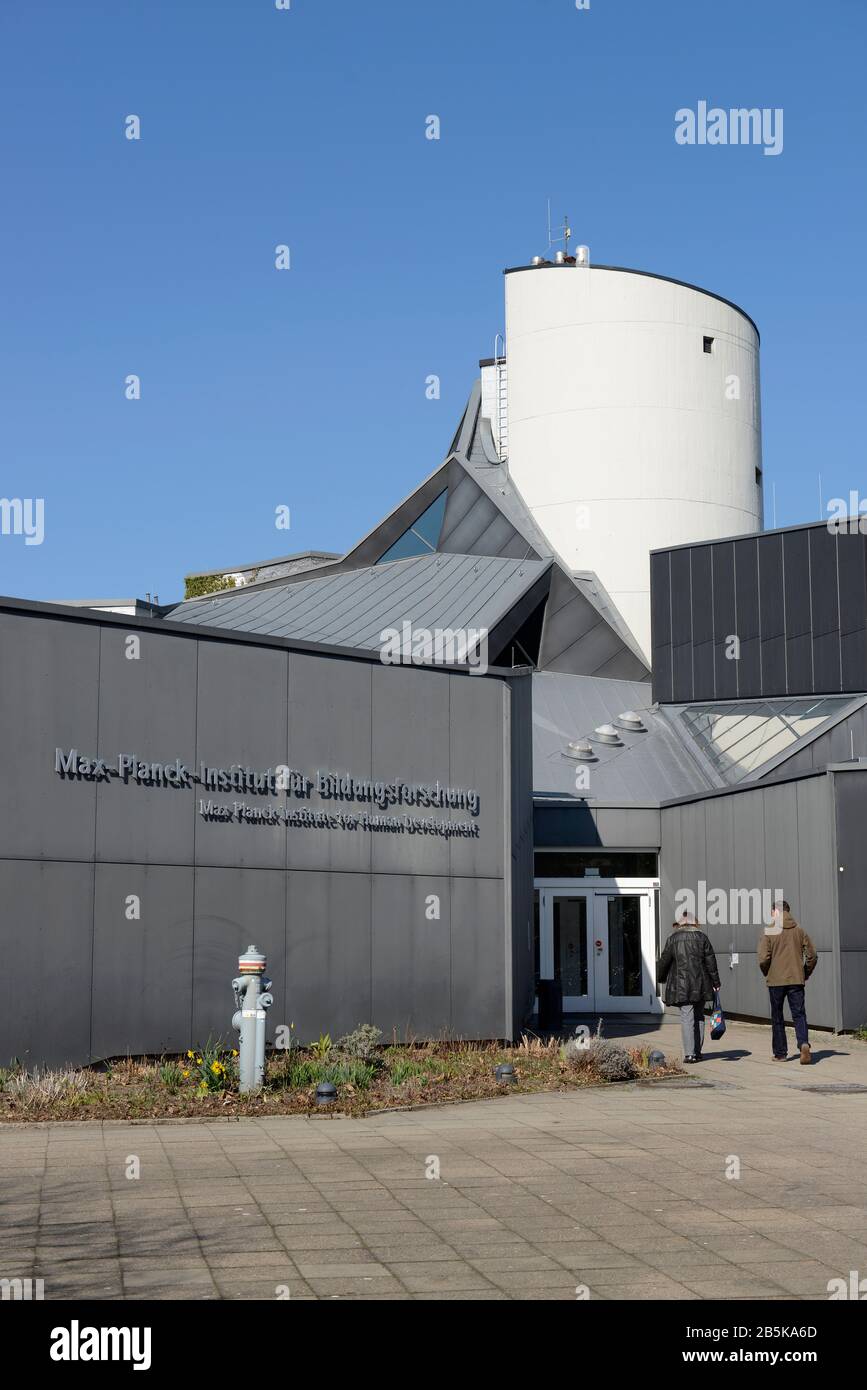 Max-Planck-Institut Für Bildungsforschung, Lentzeallee, Wilmersdorf, Berlin, Allemagne Banque D'Images